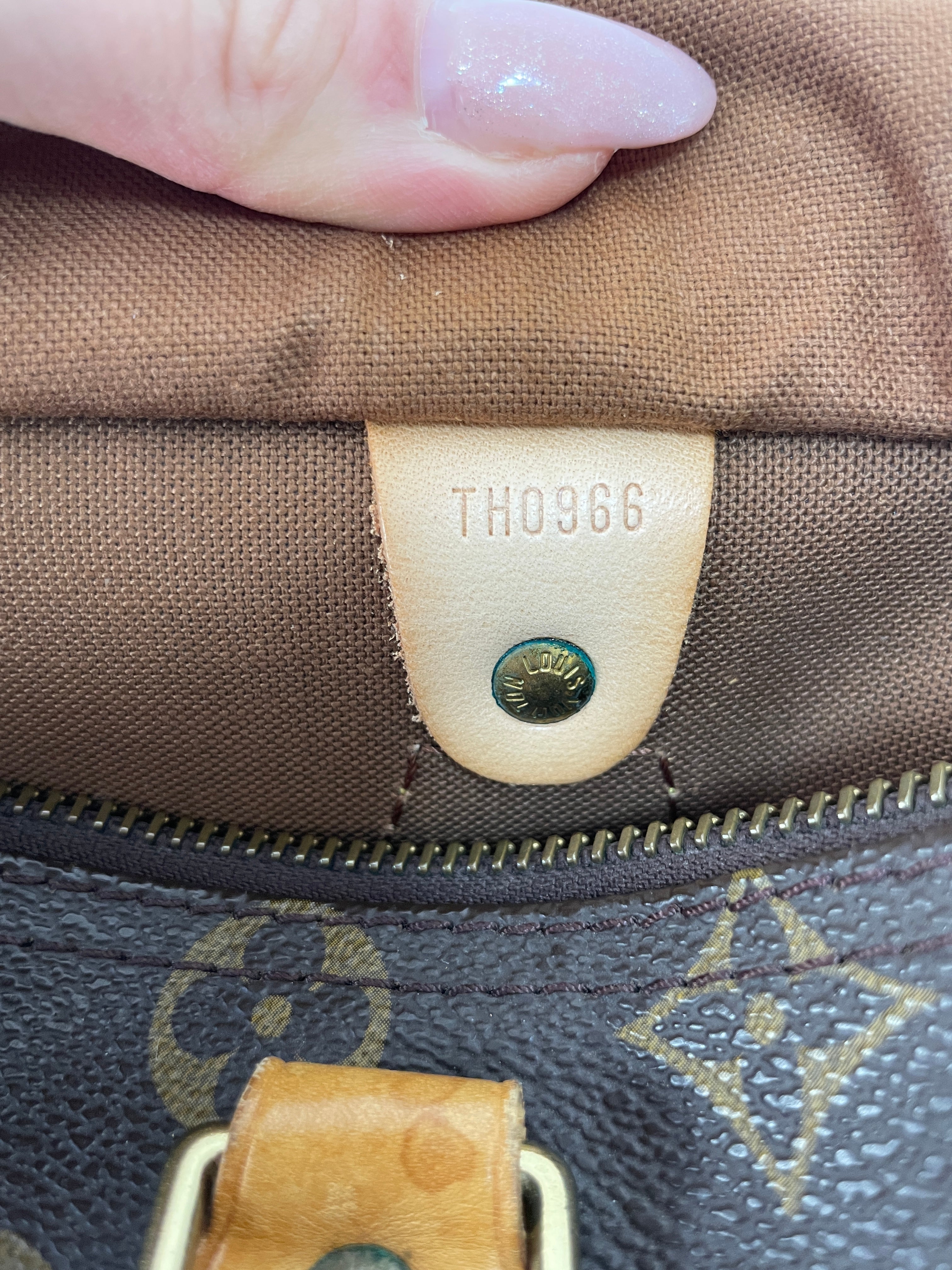 Louis Vuitton Speedy 25 Handbag Used