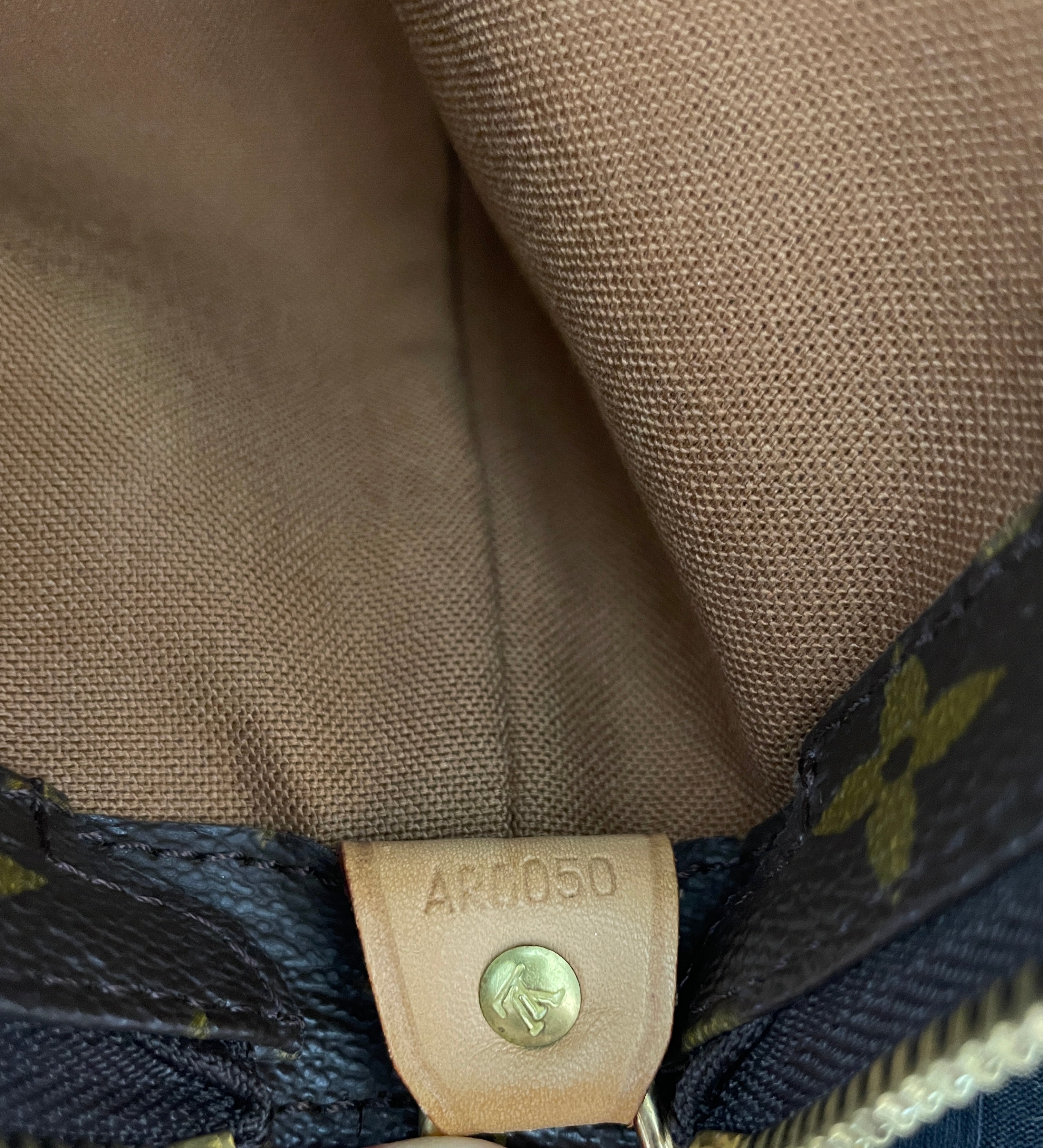 Louis Vuitton Cabas Mezzo Shoulder Tote Bag Used
