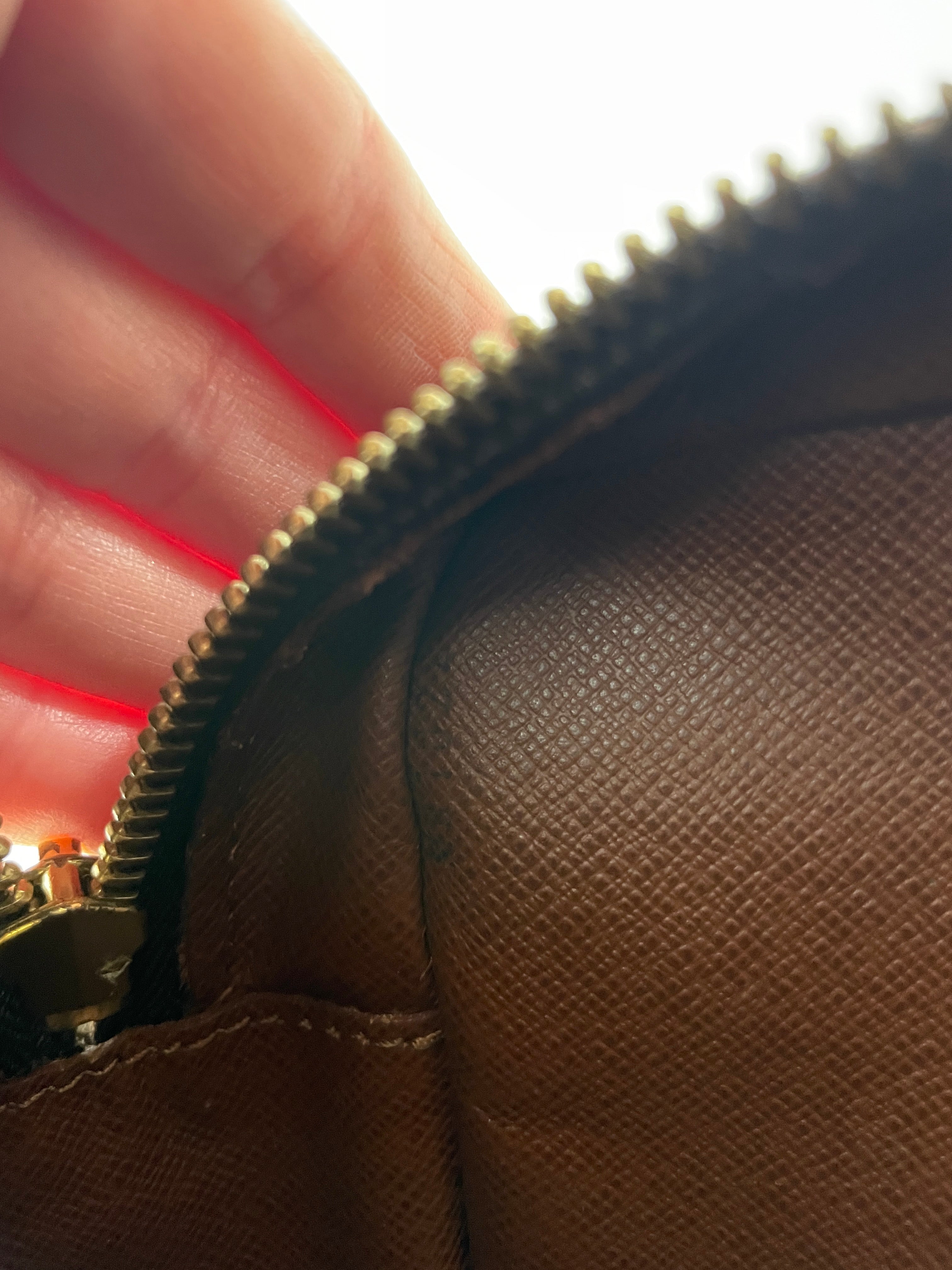 Louis Vuitton Trocadero 27 Shoulder Bag Used