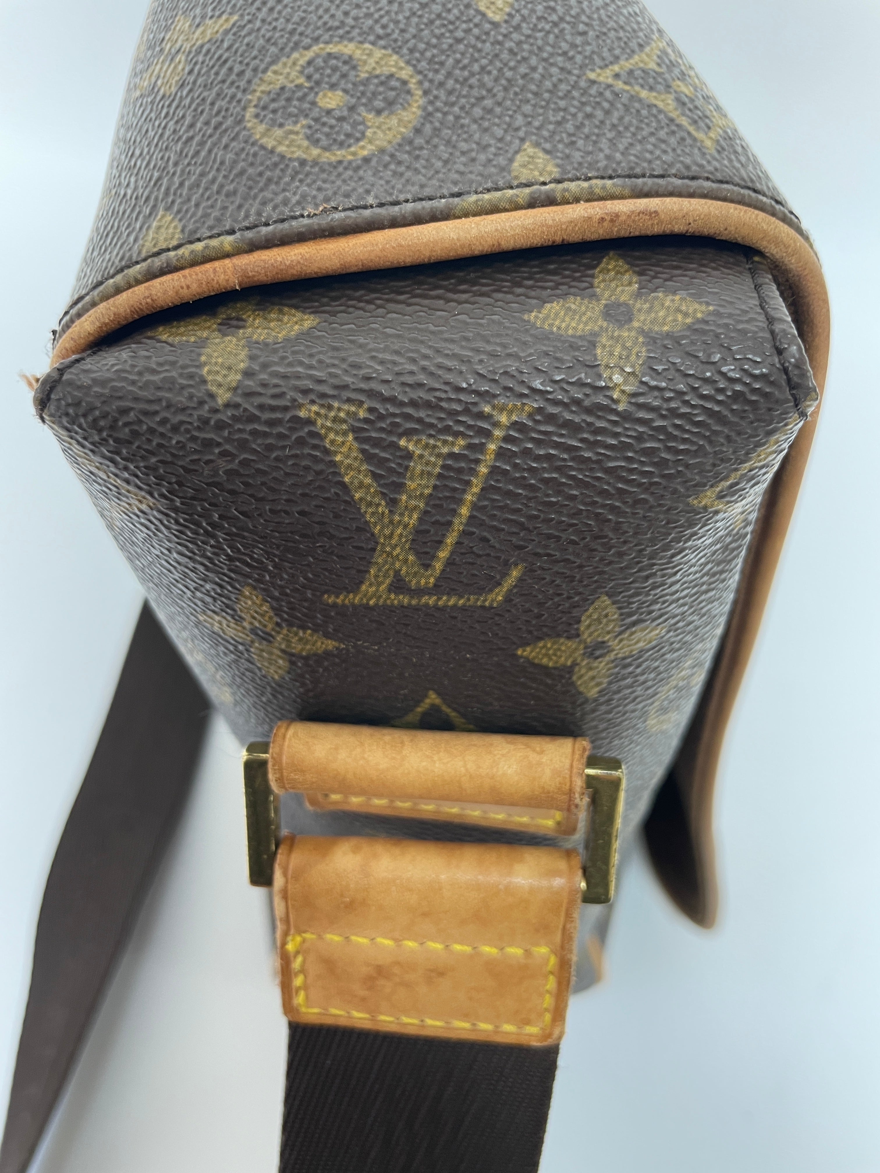 Louis Vuitton Abbesses Messenger Bag Used