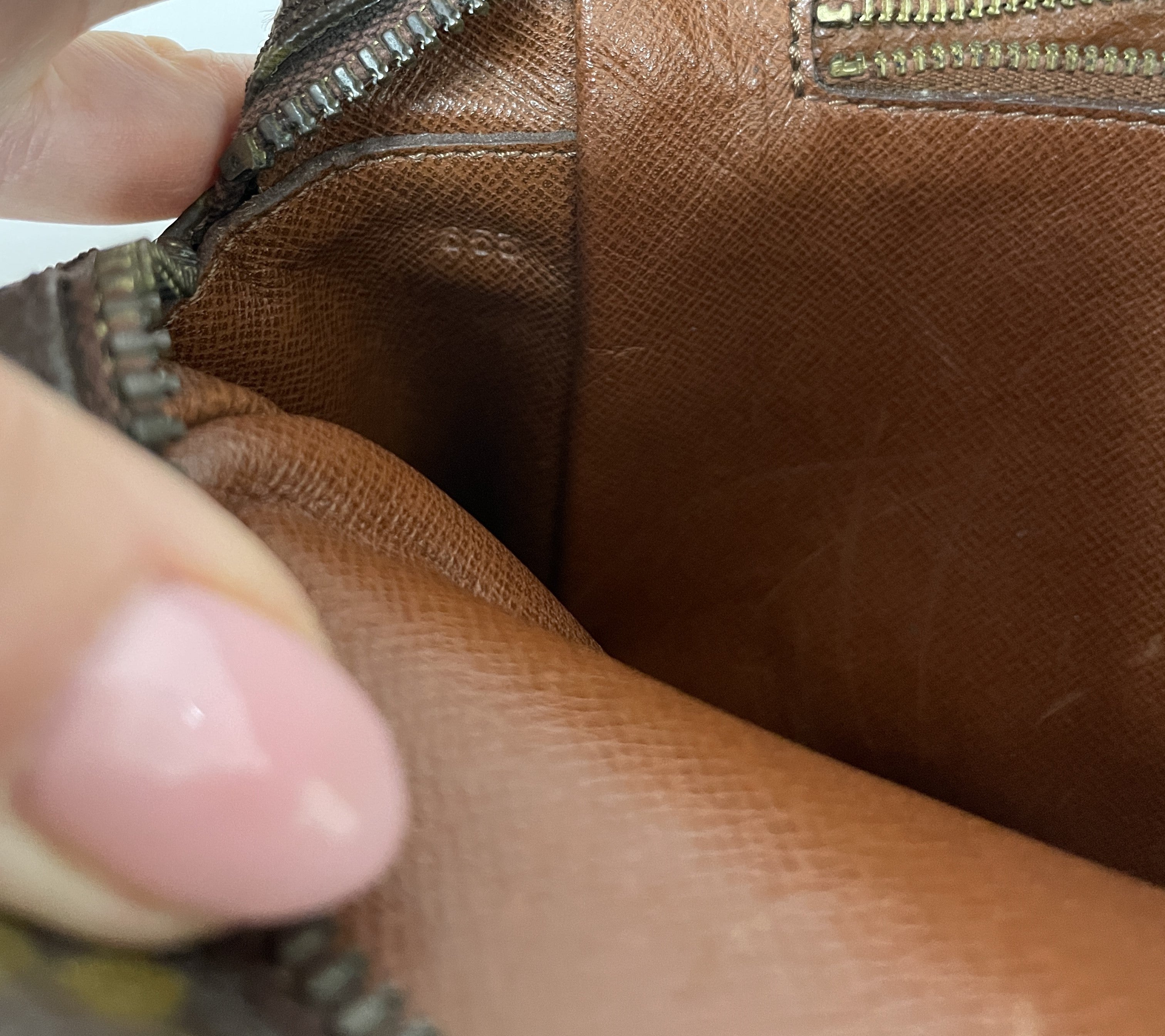 Louis Vuitton Nil Crossbody Usato
