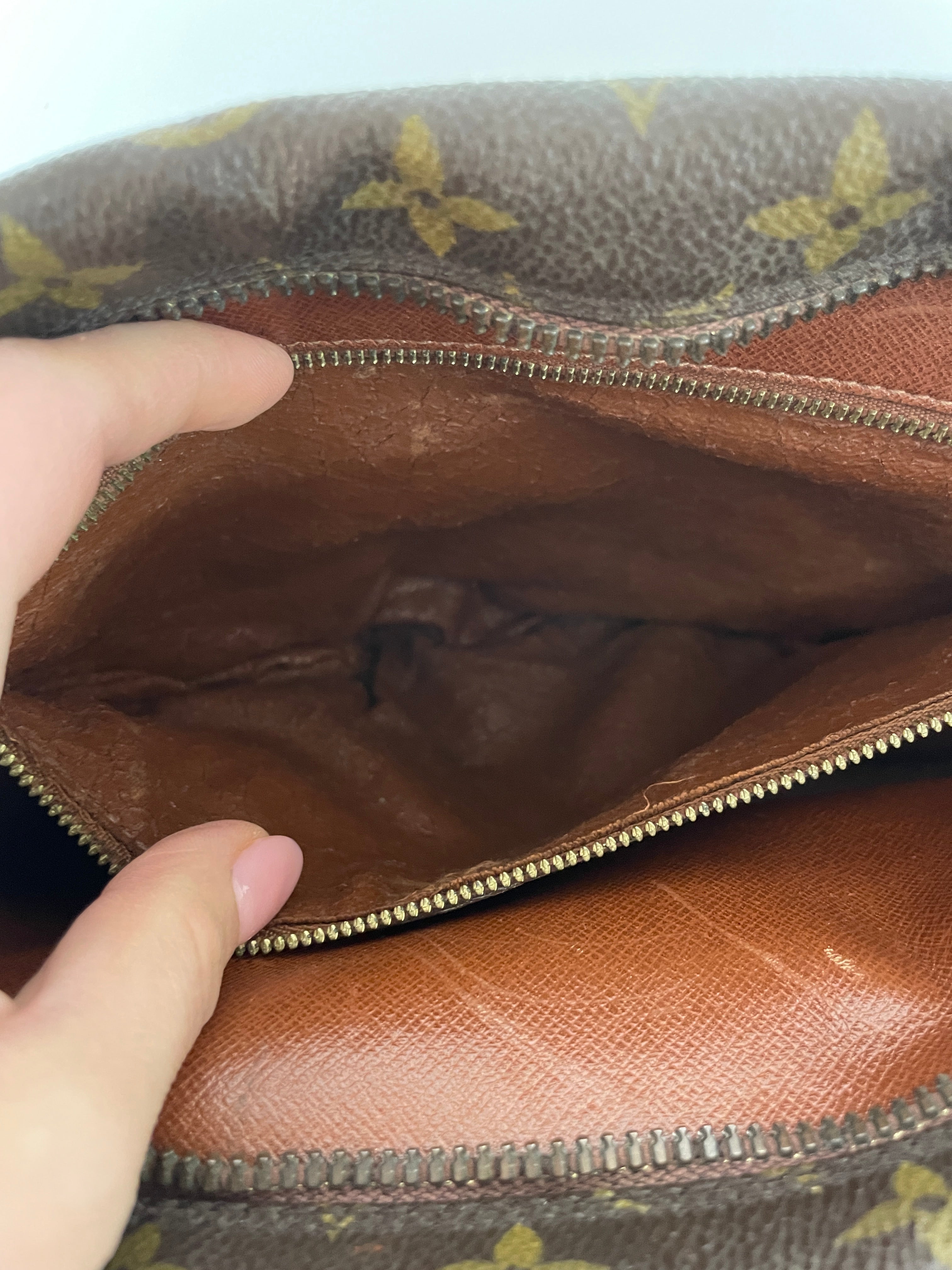 Louis Vuitton Nil Crossbody Usato