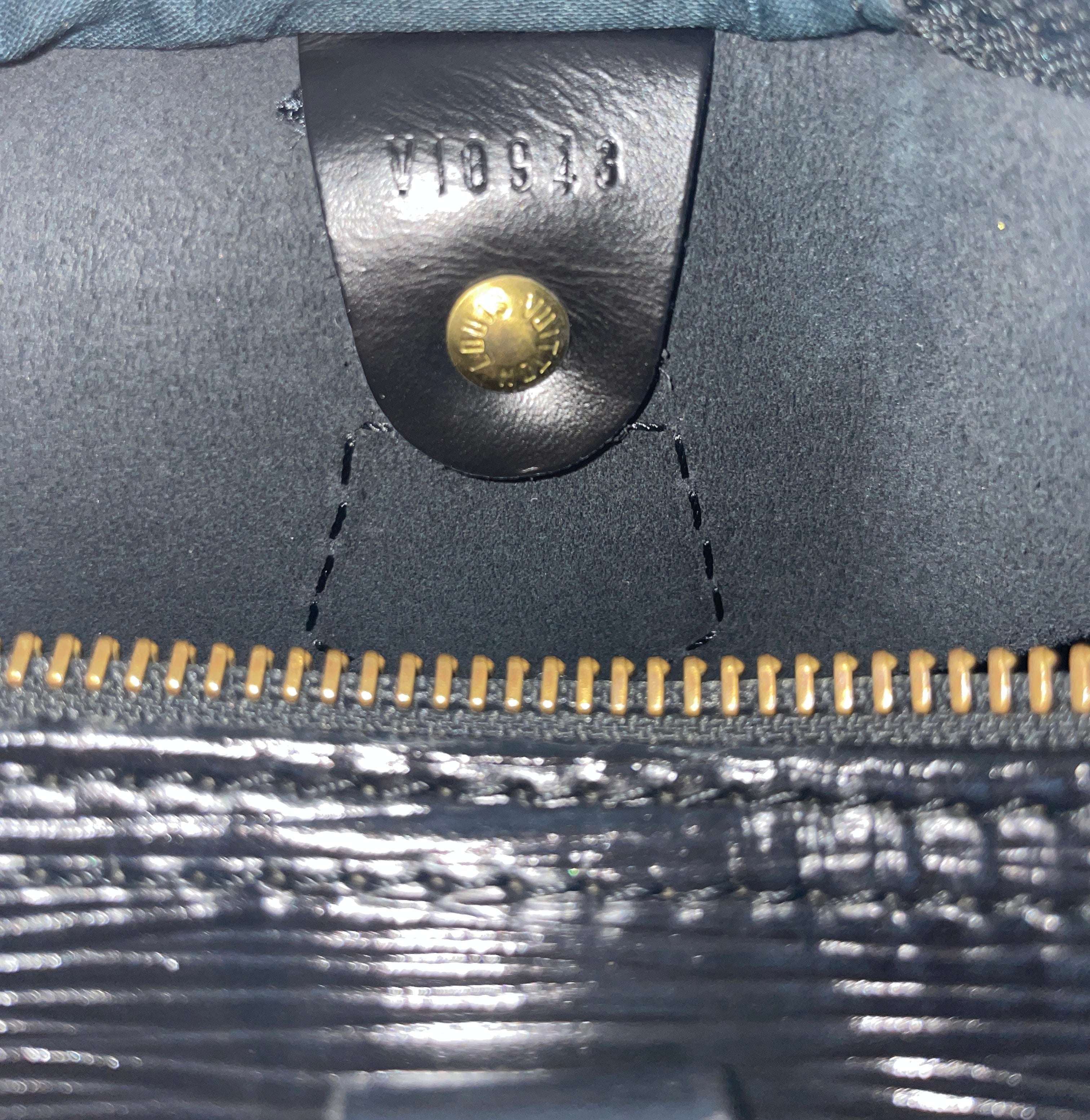 Louis Vuitton Speedy 30 Epi Handbag Black Used