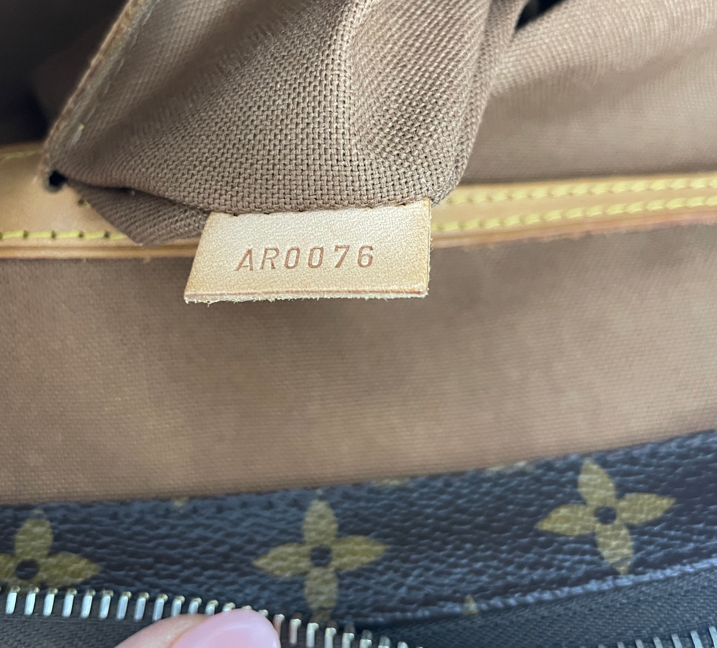 Louis Vuitton Cabas Mezzo Shoulder Tote Bag Used