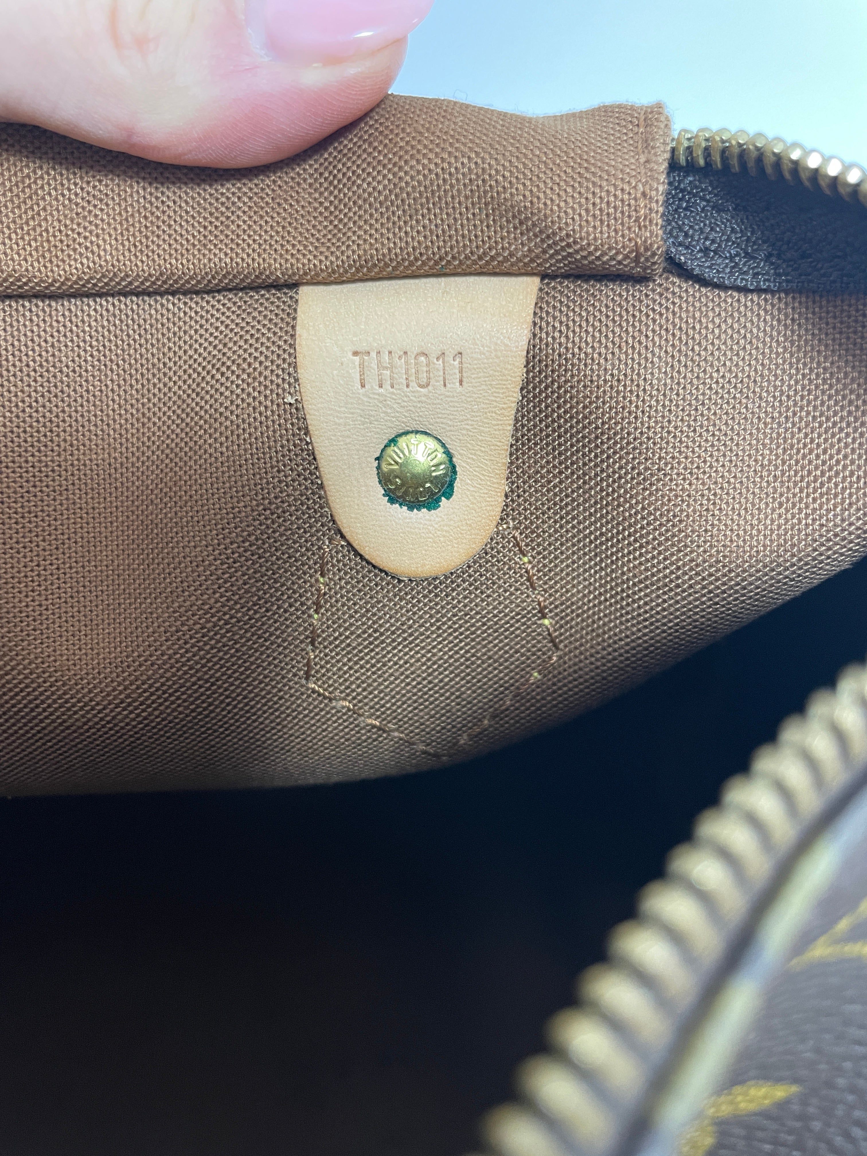 Louis Vuitton Speedy 30 Handbag Used