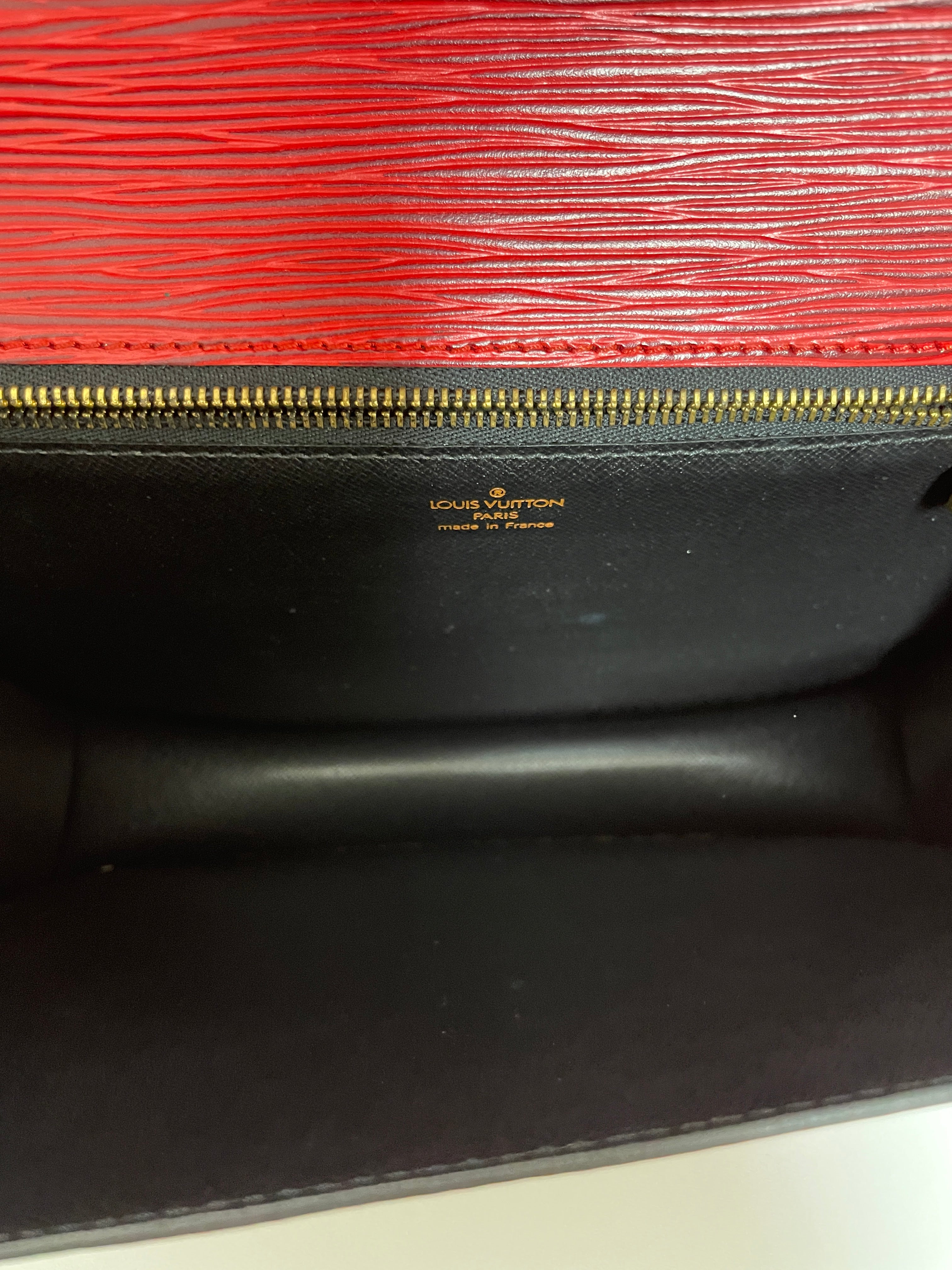 Louis Vuitton Monceau 28 Epi Red Two-Way Handbag Used