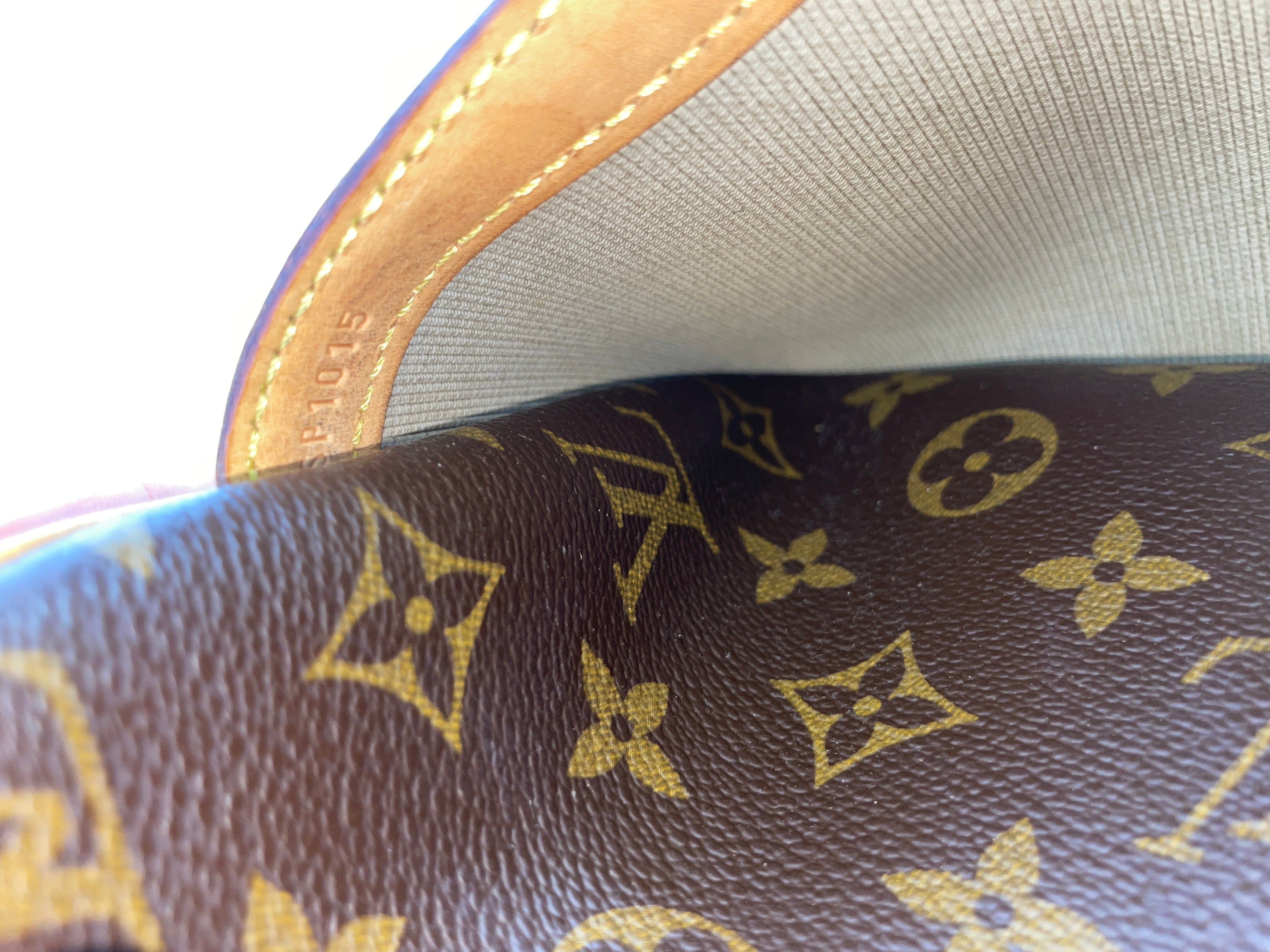 Louis Vuitton Reporter PM Messenger Bag Used