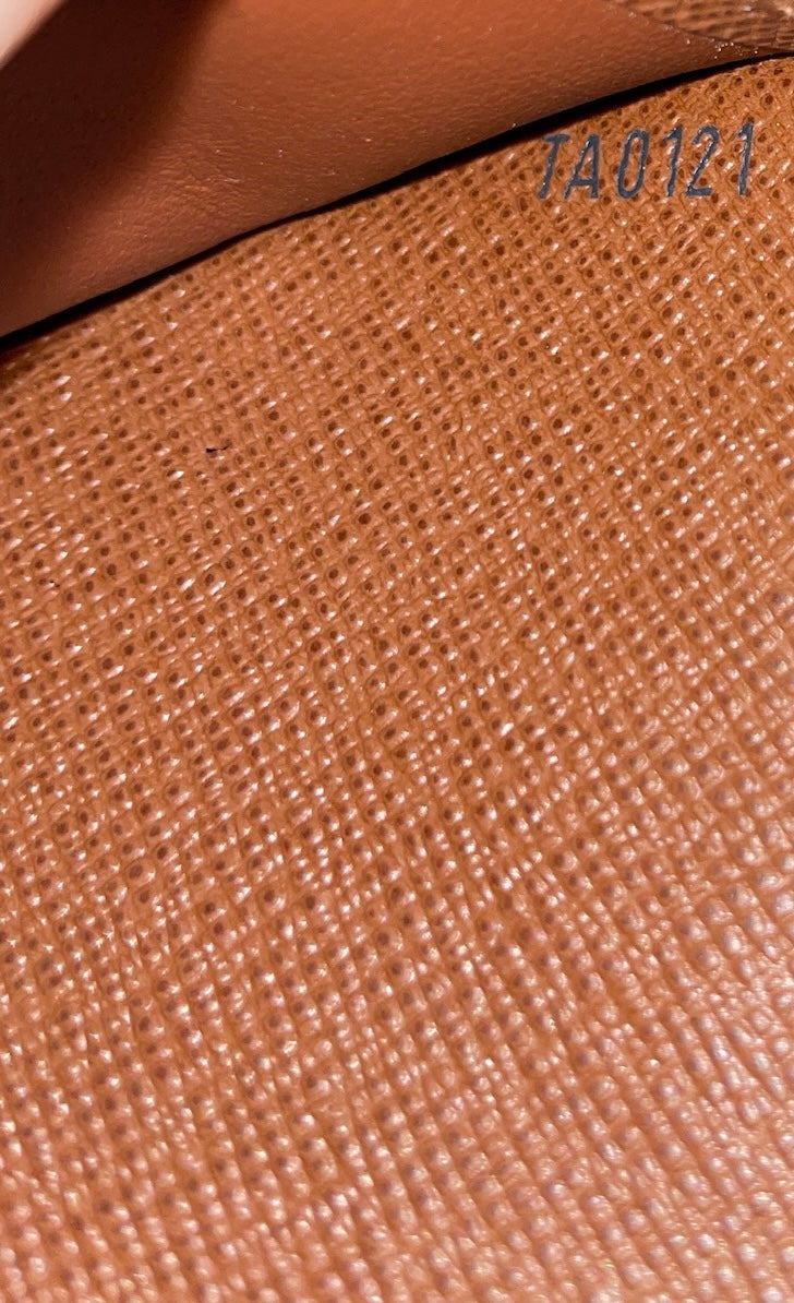 Louis Vuitton Joey Wallet Used