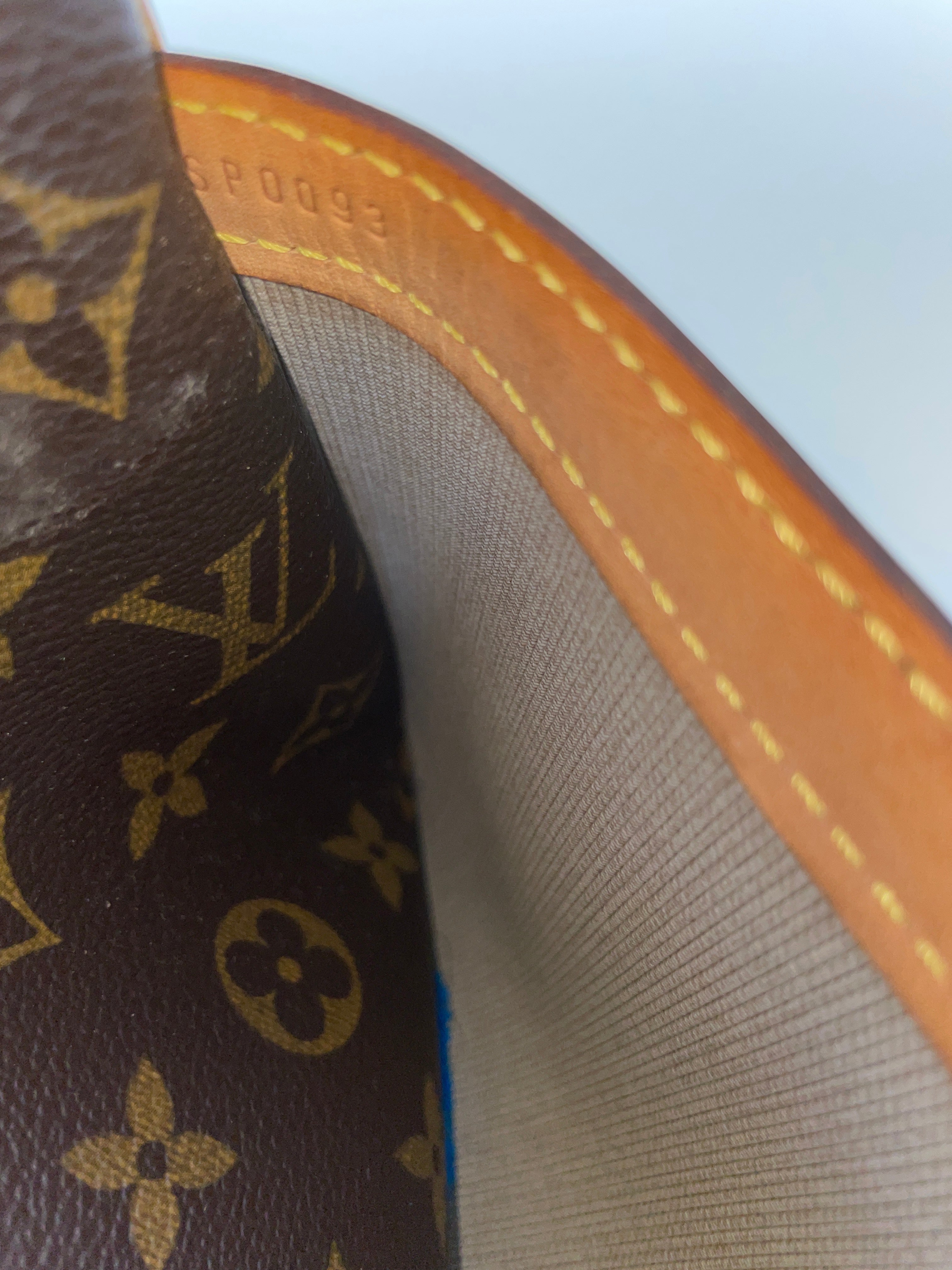 Louis Vuitton Reporter PM Messenger Bag Used