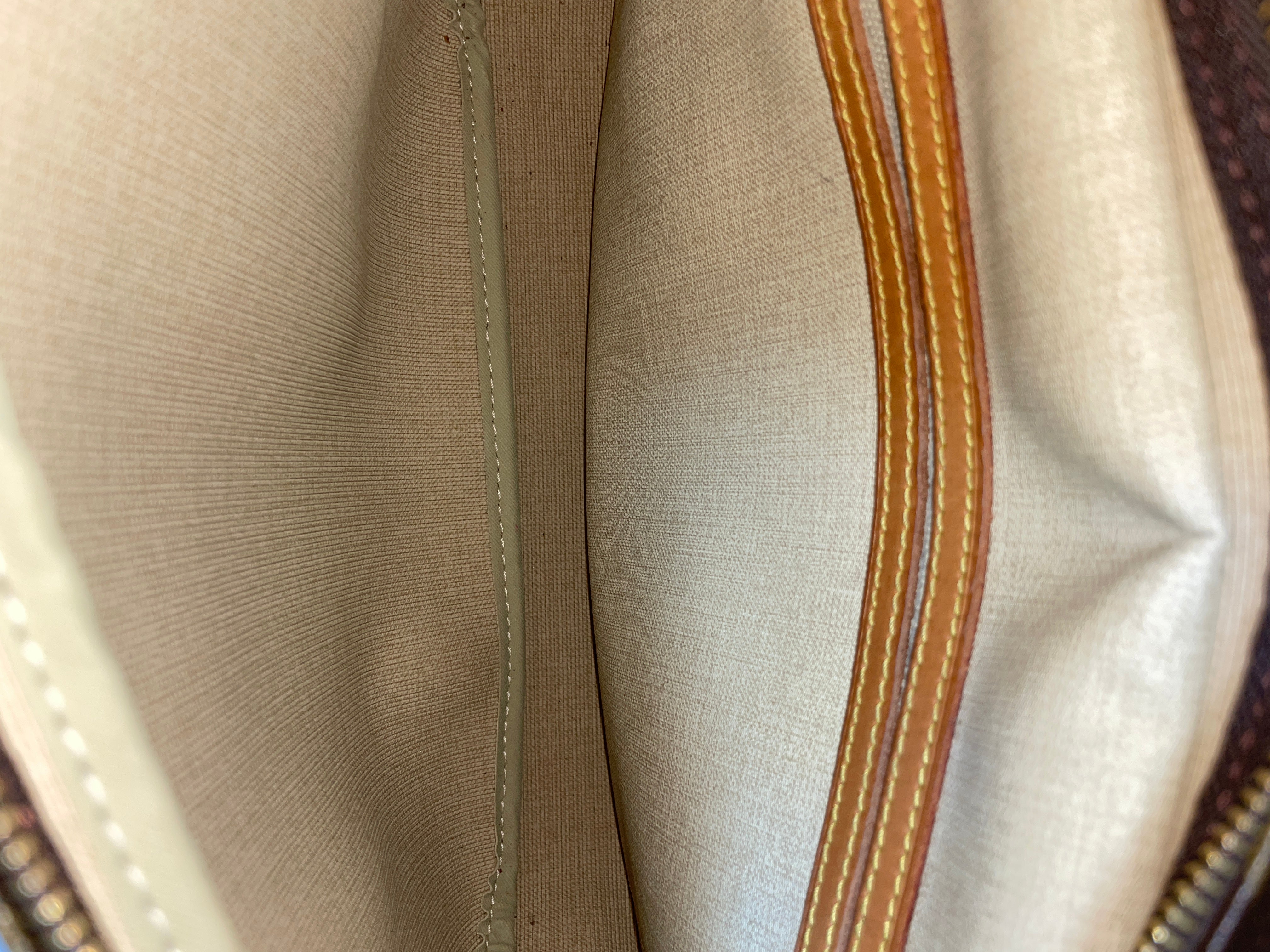 Louis Vuitton Reporter PM Messenger Bag Used