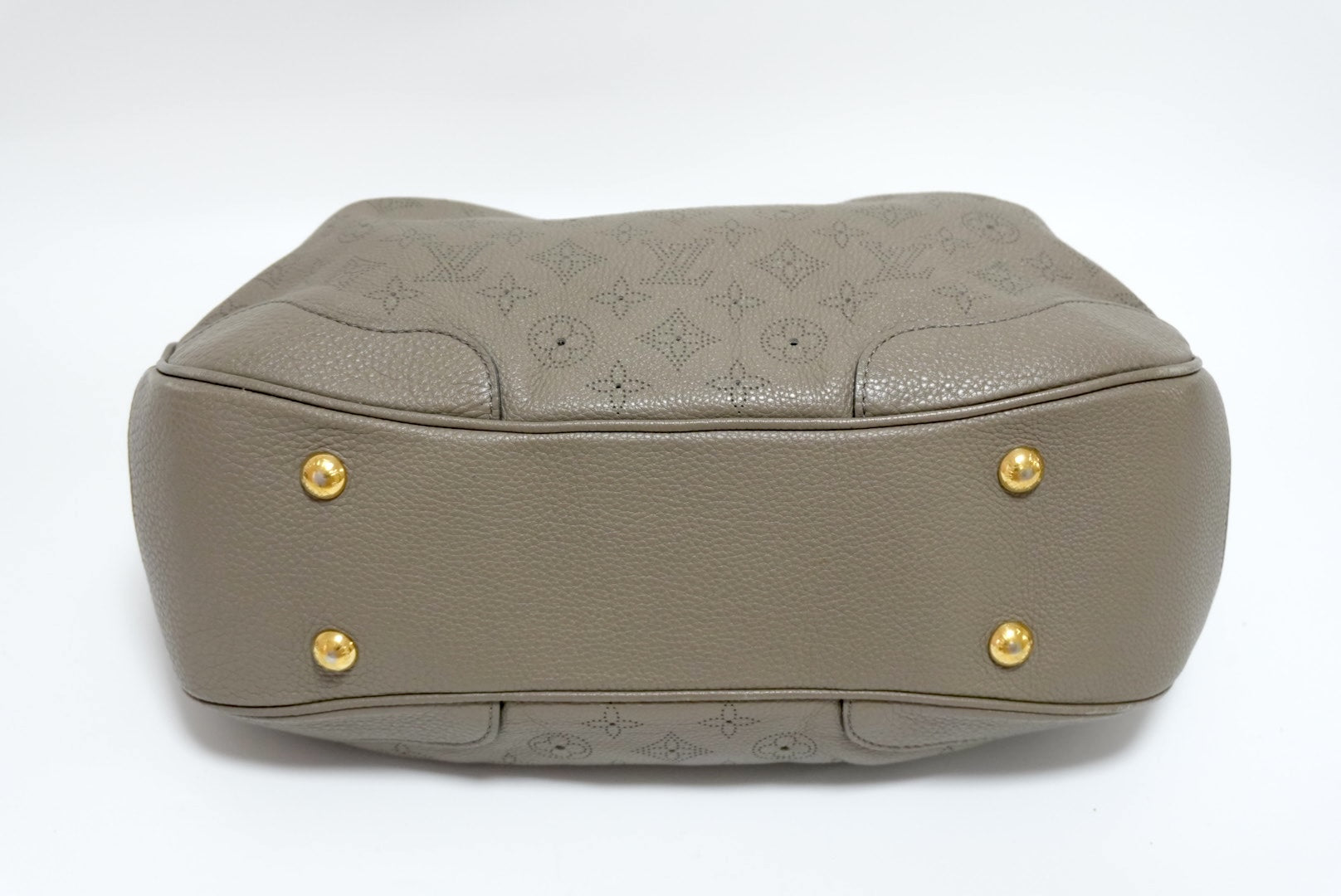 Louis Vuitton Solar PM Mahina Used
