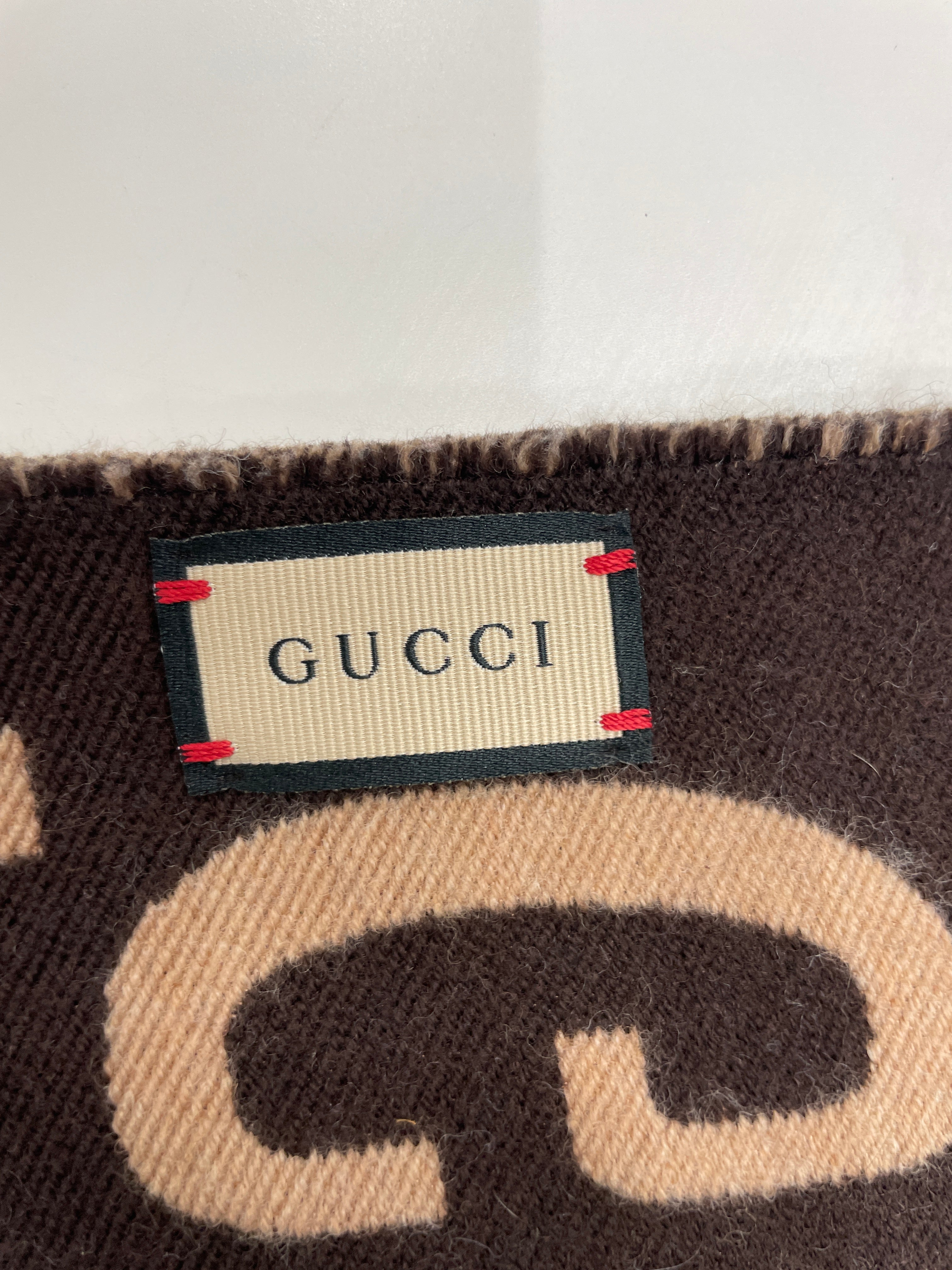 Pre-owned Gucci Jacquard Scarf