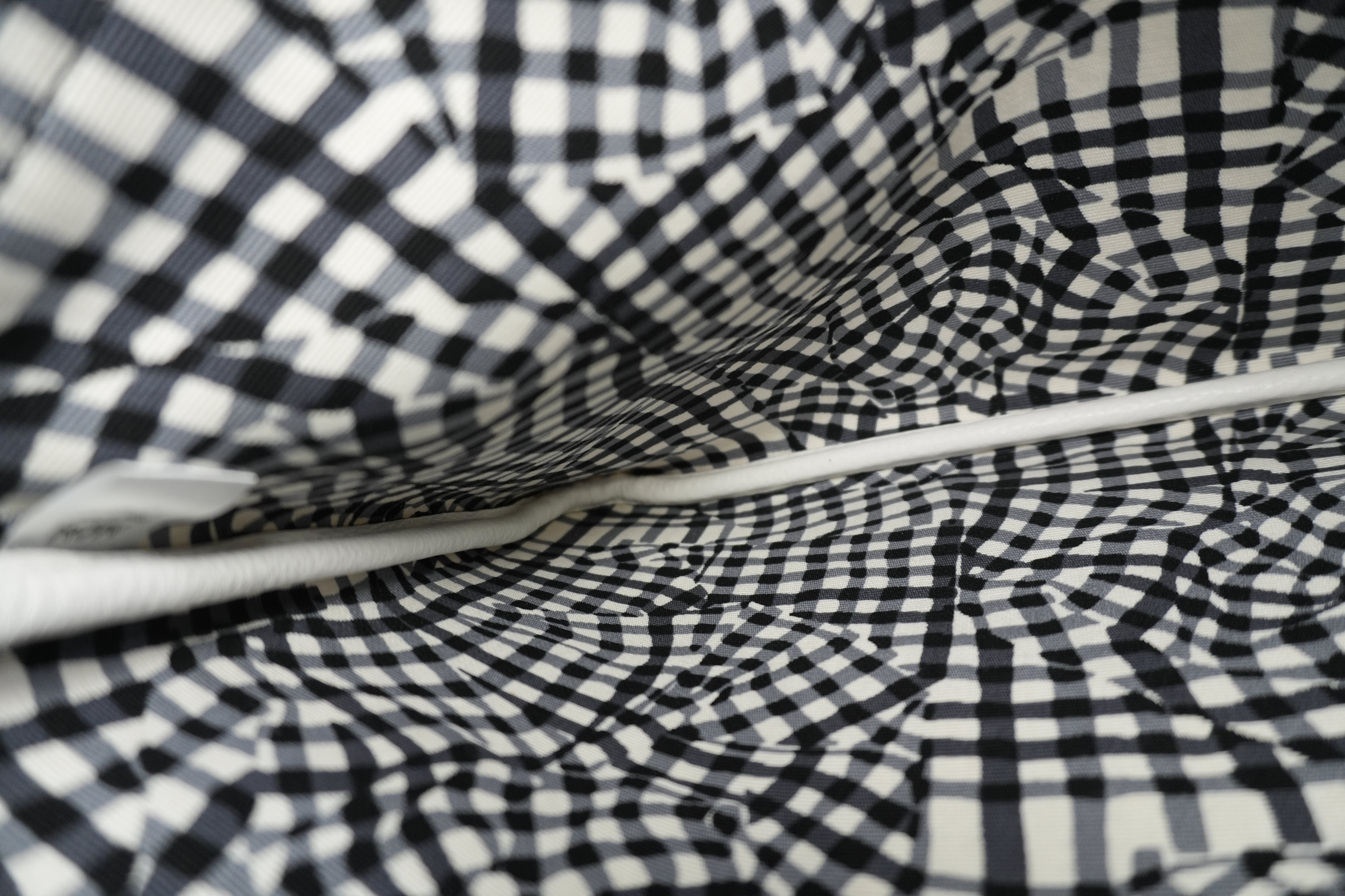 Pre-owned MCM Pouch White