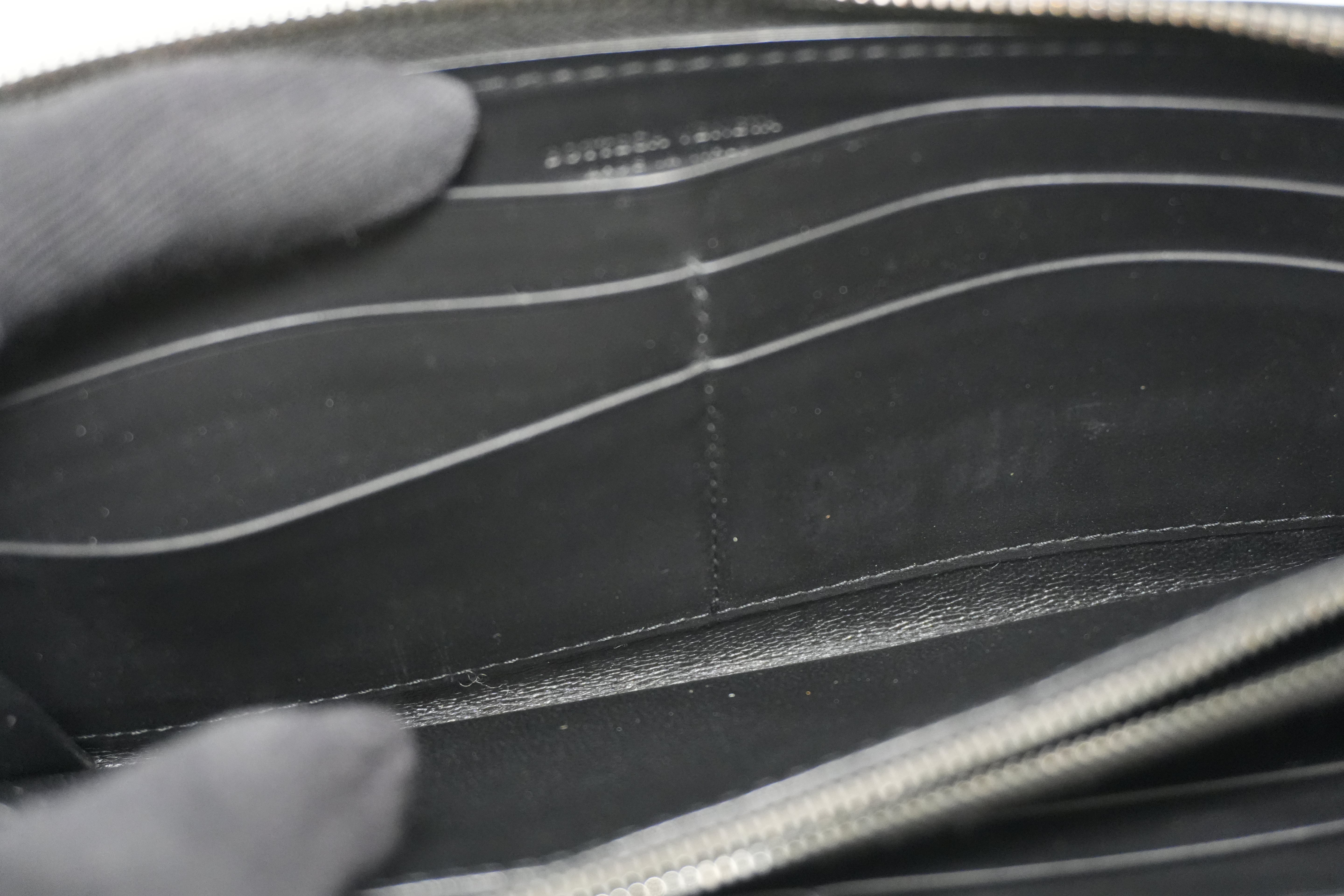 Pre-owned Bottega Zippy Long Wallet Black