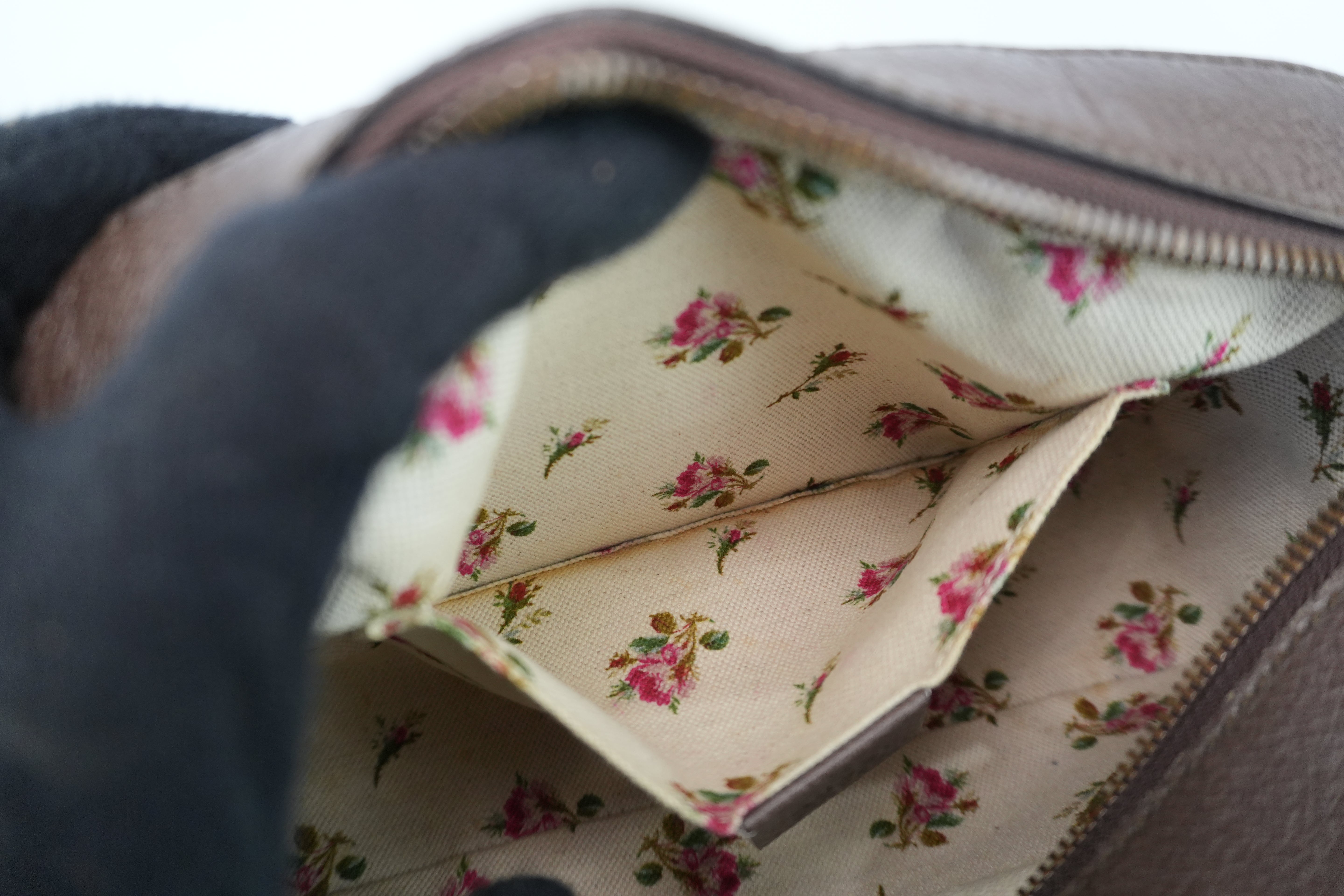 Gucci Supreme Neo Vintage Shoulder Bag Used