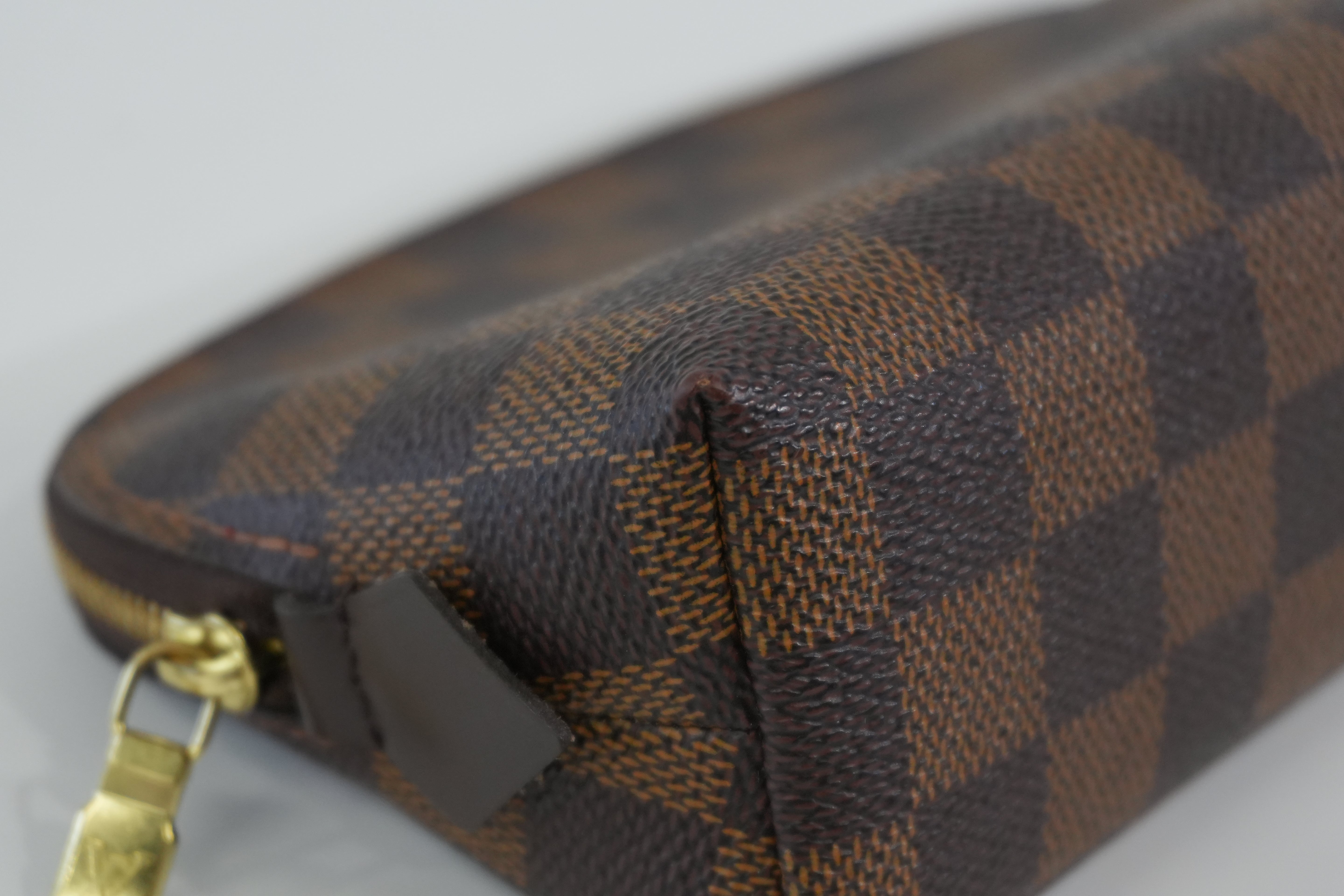 Pre-owned Louis Vuitton Damier Ebene Cosmetic Pouch