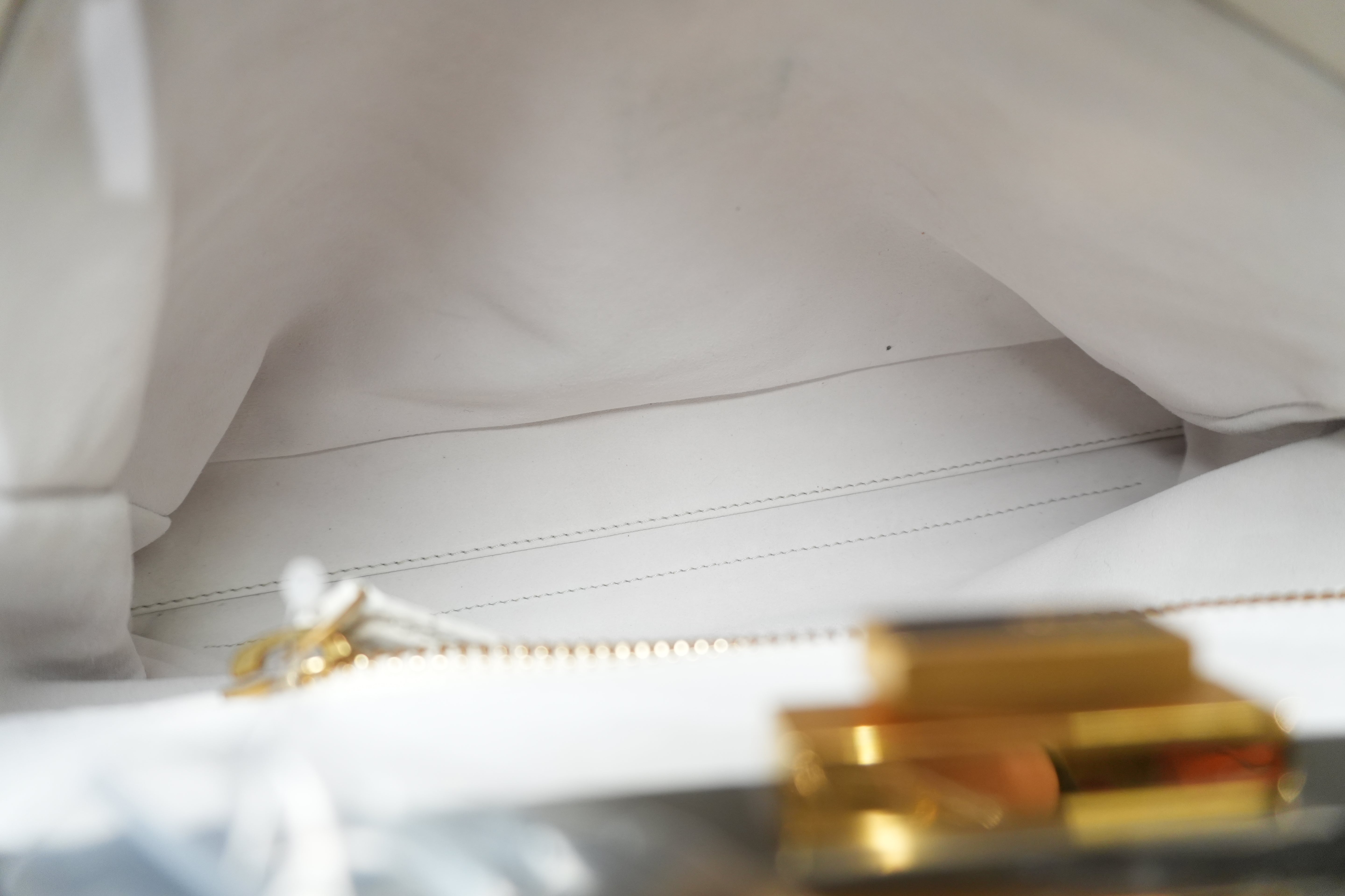 Pre-owned Fendi Peek a Boo Shoulder Bag White