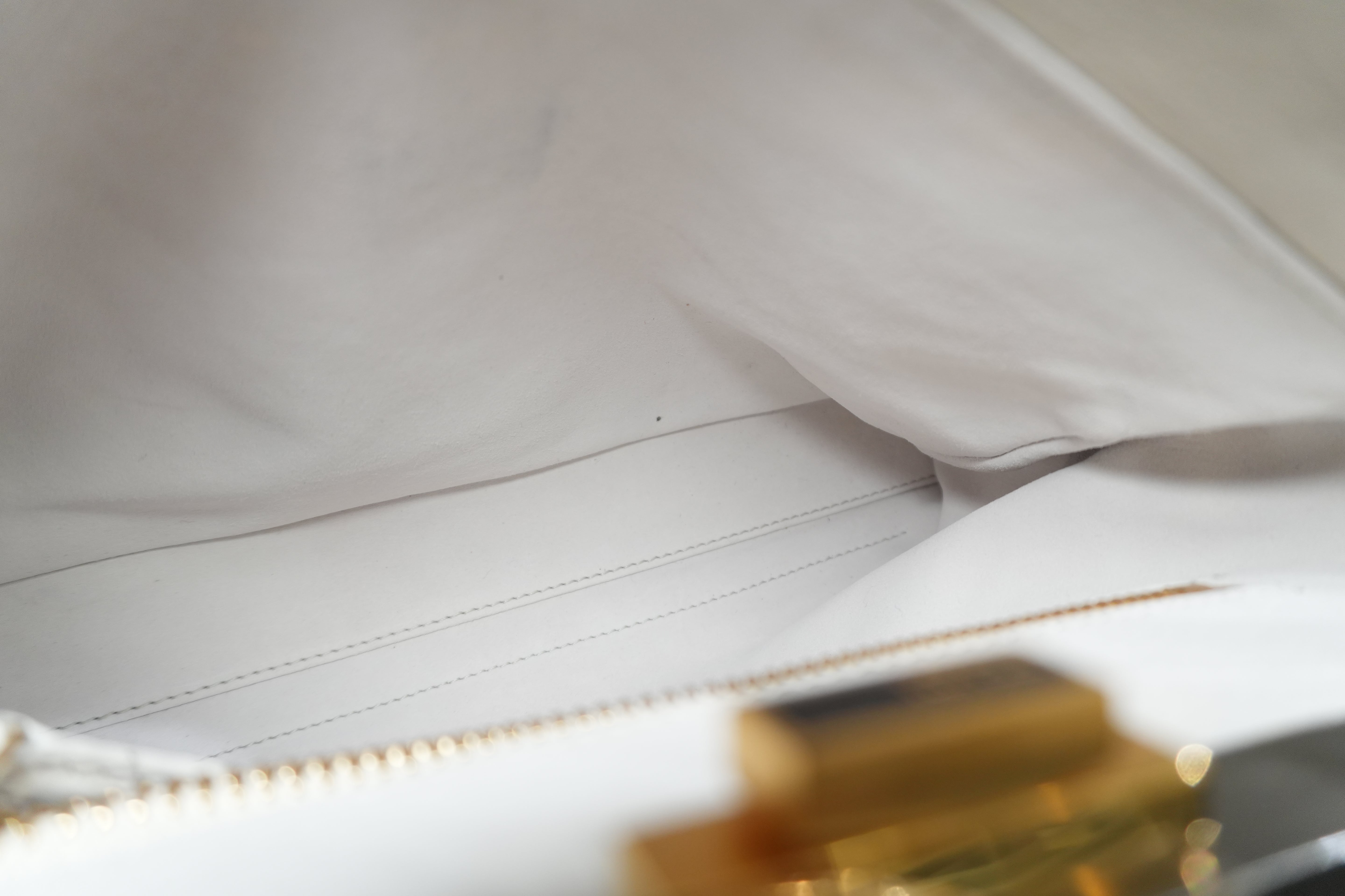 Pre-owned Fendi Peek a Boo Shoulder Bag White