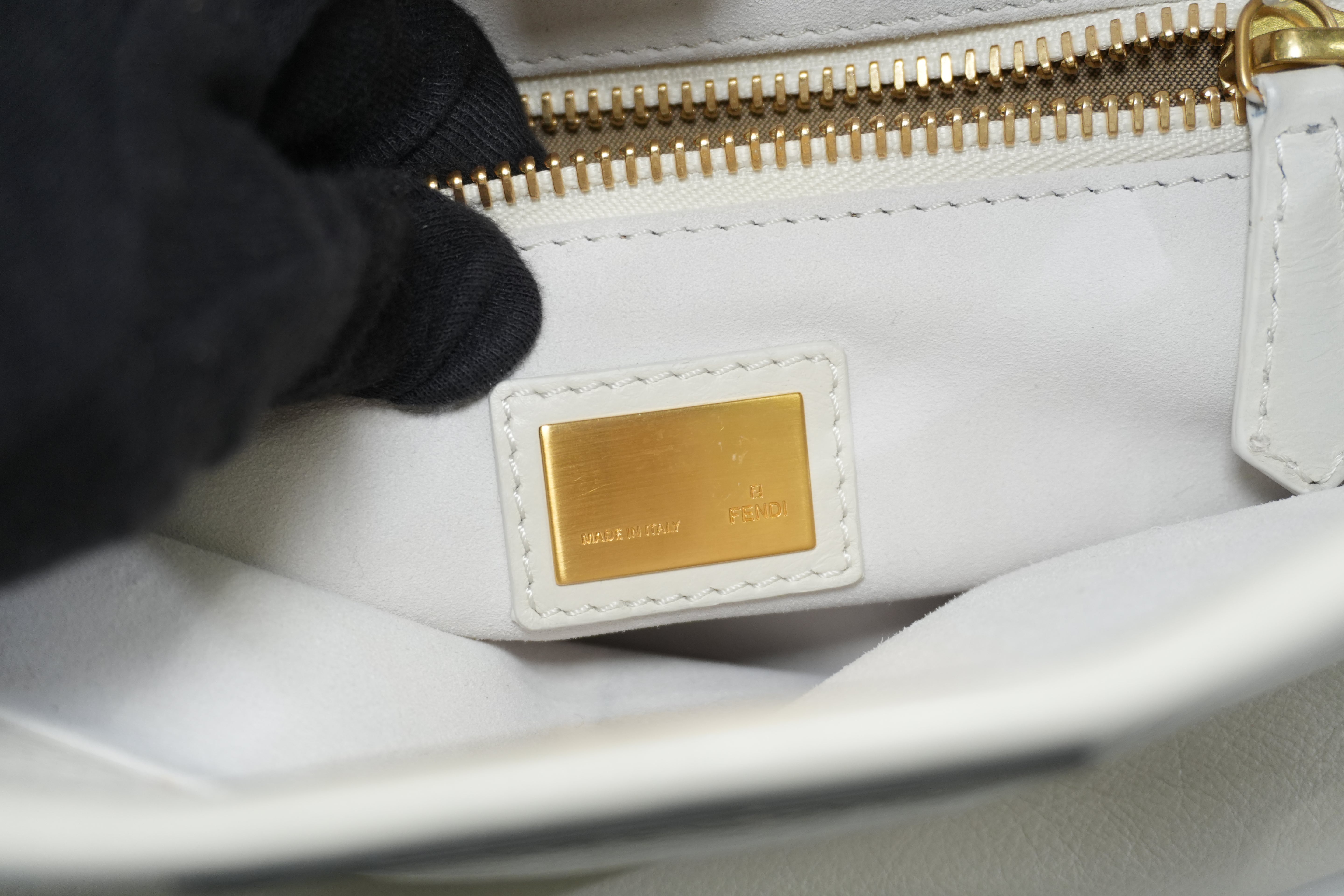 Pre-owned Fendi Peek a Boo Shoulder Bag White