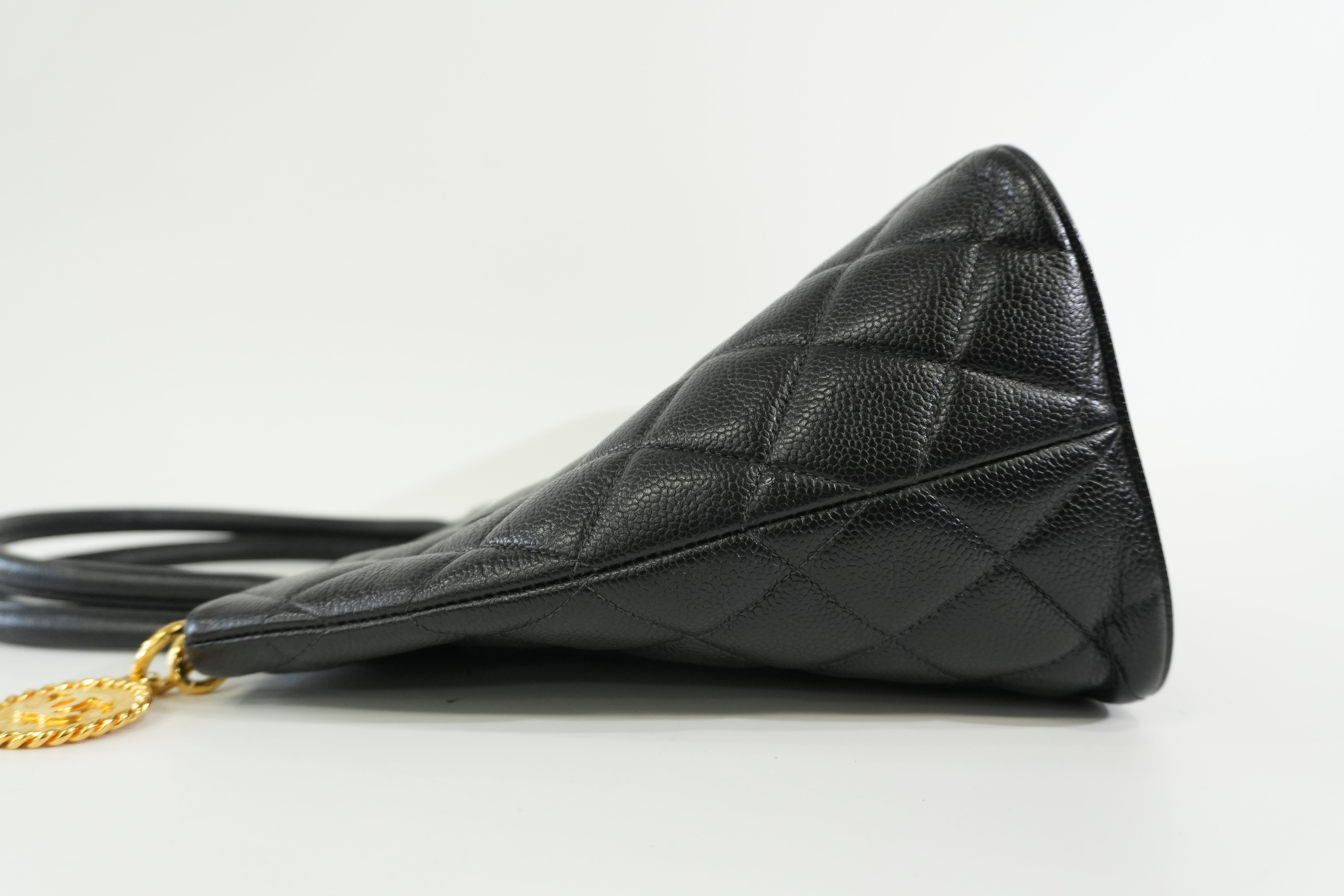 Pre-owned Chanel Caviar Skin Medallion Tote Bag Black