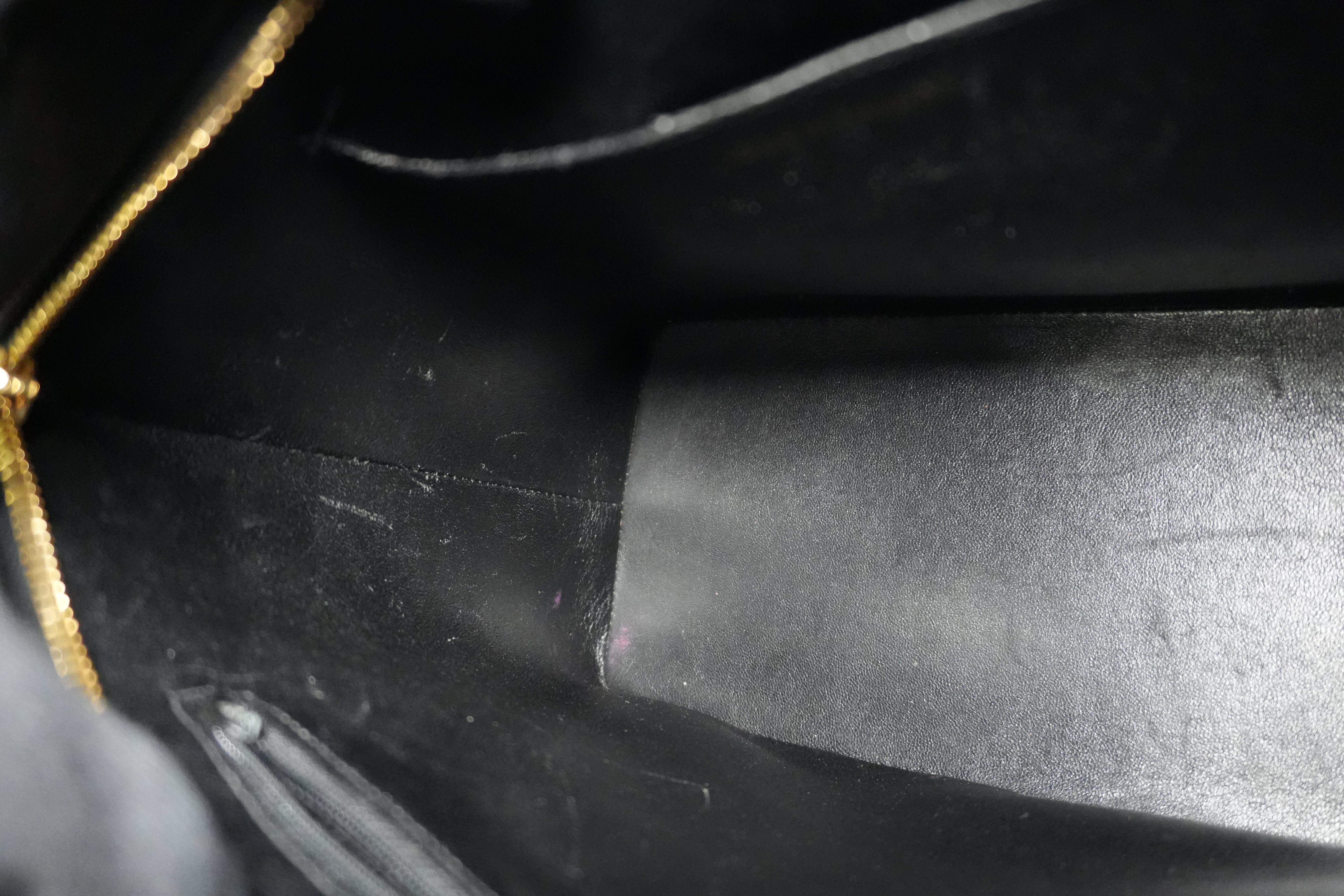 Pre-owned Chanel Caviar Skin Medallion Tote Bag Black