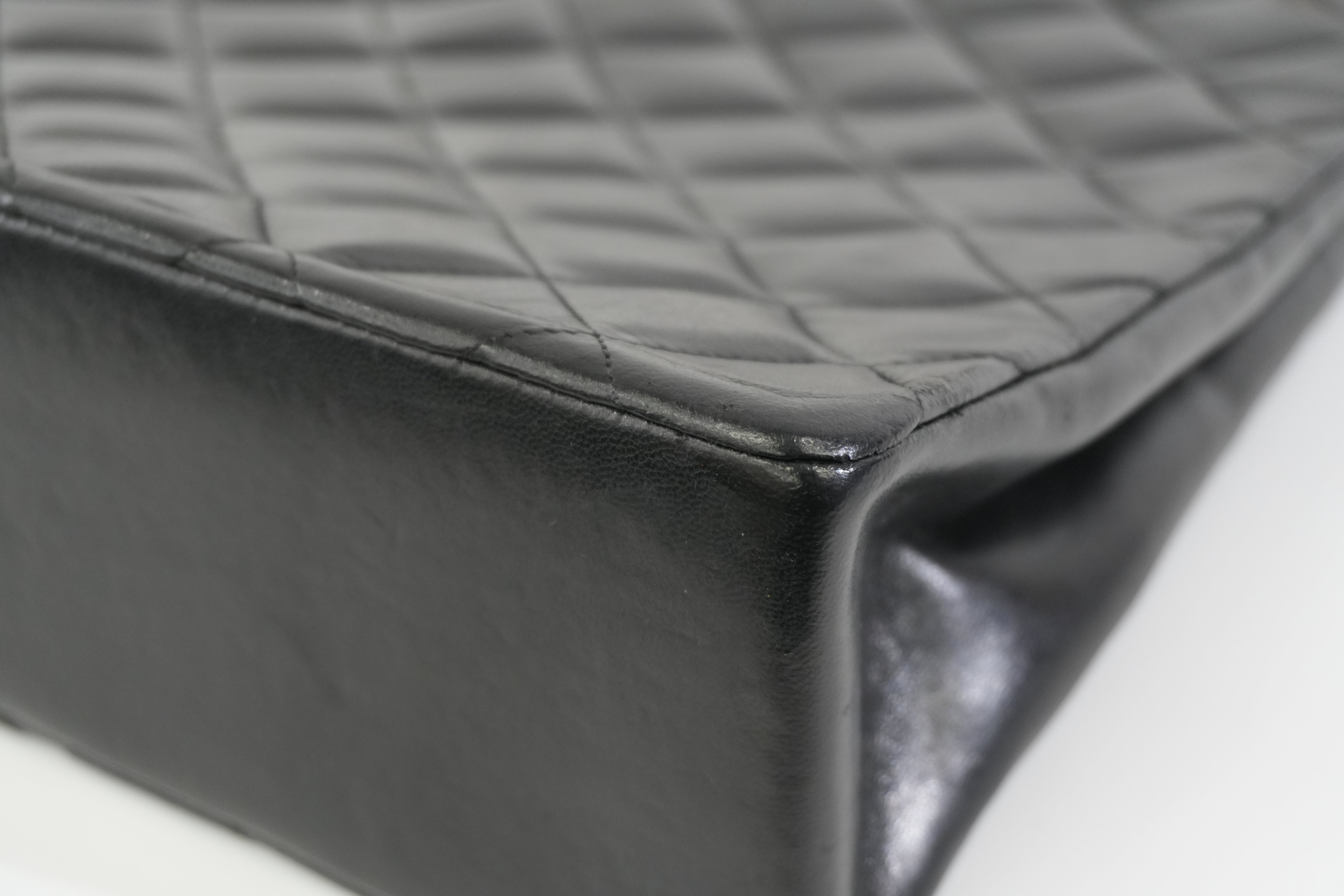 Pre-owned Chanel Lambskin Leather Chanel Chain Shoulder Bag Black