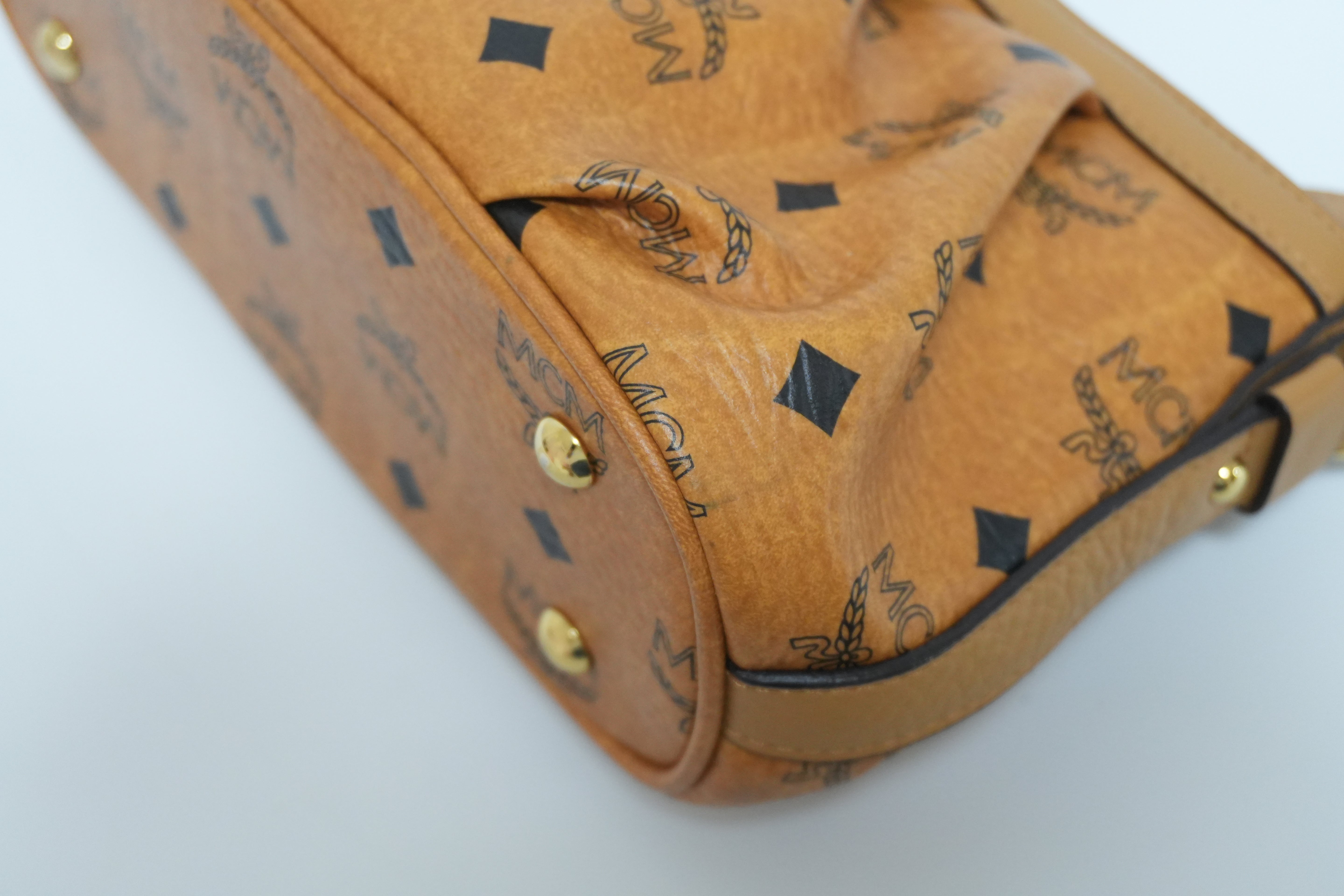 MCM ショルダーバッグ 中古