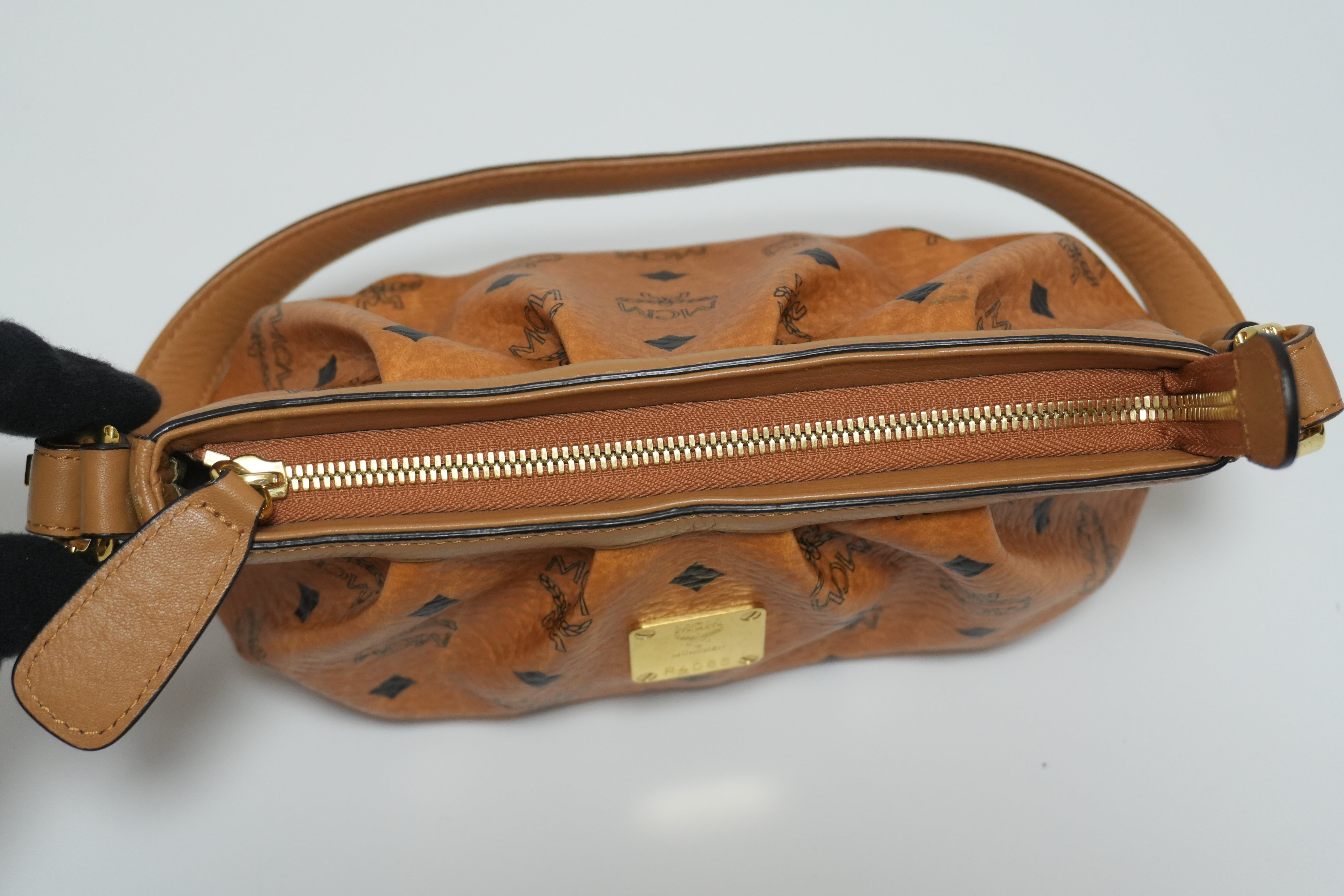 MCM ショルダーバッグ 中古