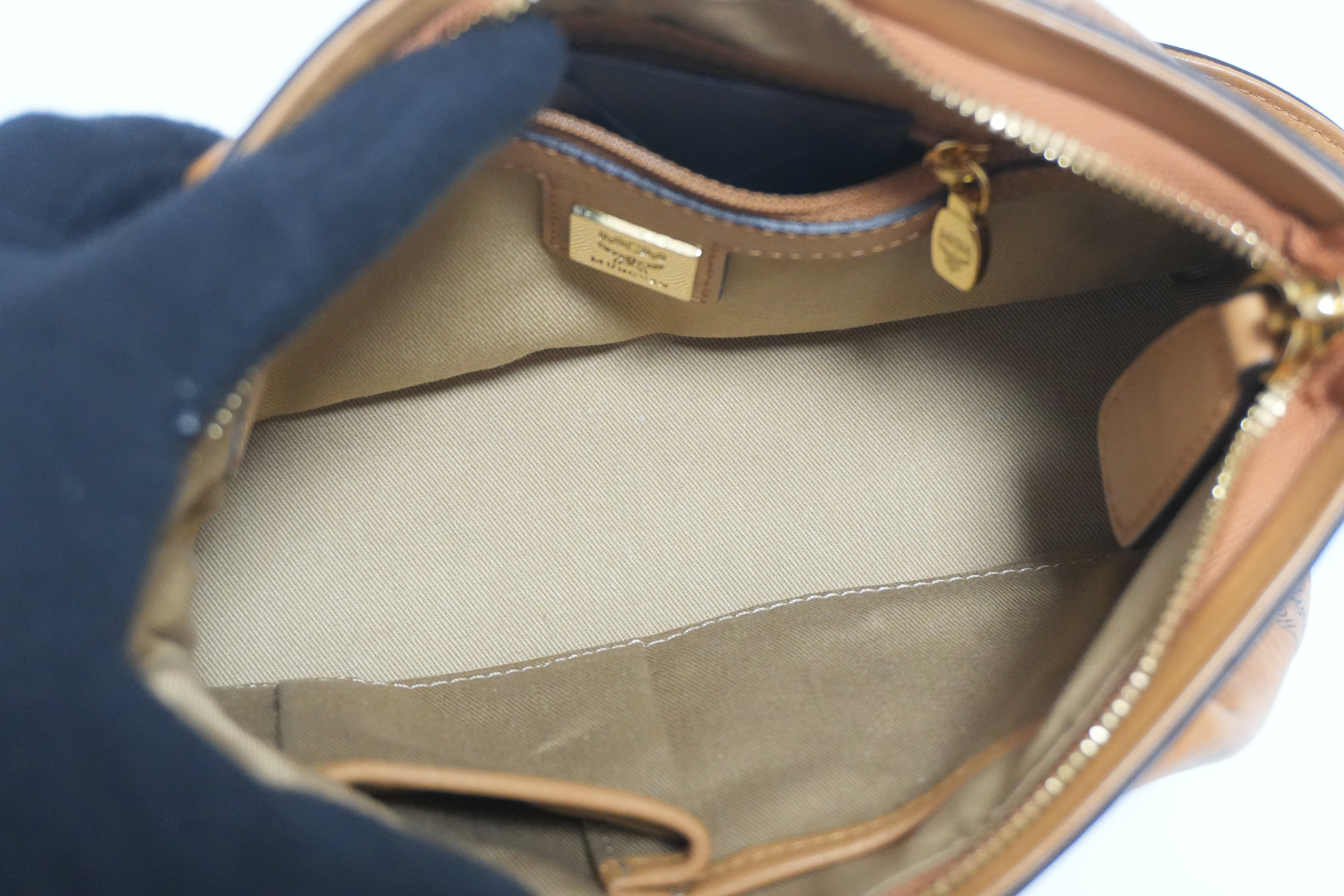 MCM ショルダーバッグ 中古
