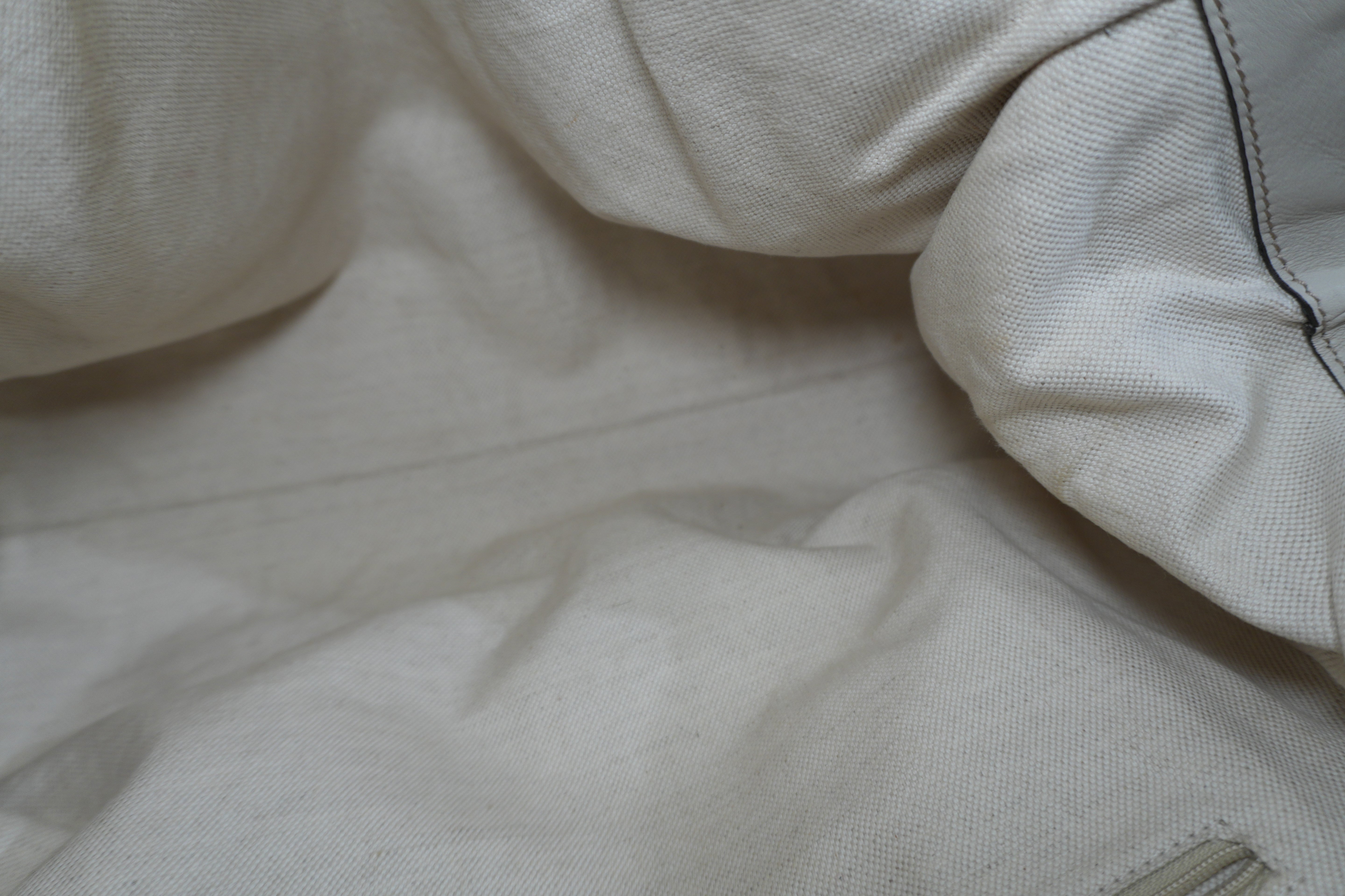 Pre-owned Gucci Two Way Sukey Shoulder Bag Ivory