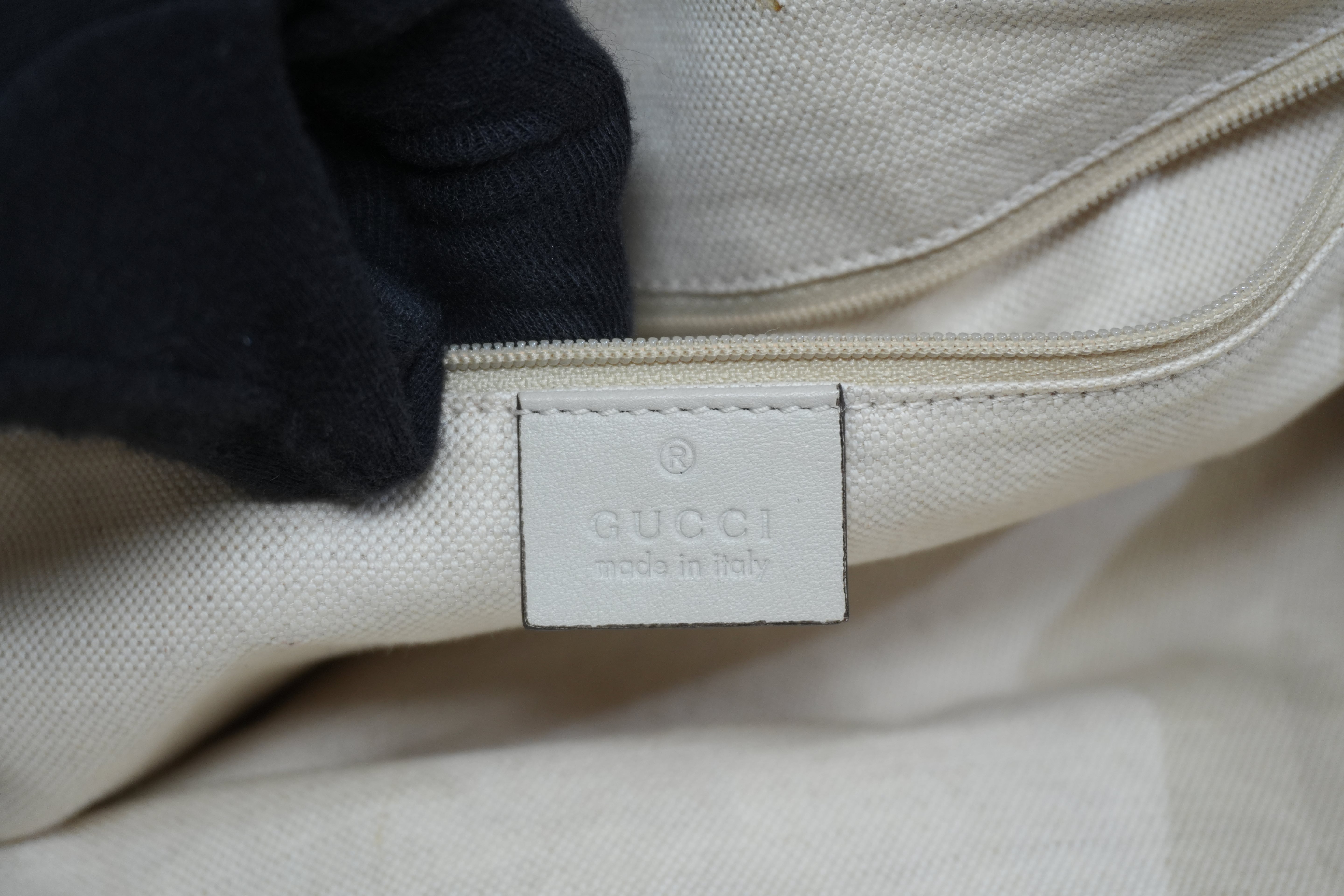 Pre-owned Gucci Two Way Sukey Shoulder Bag Ivory