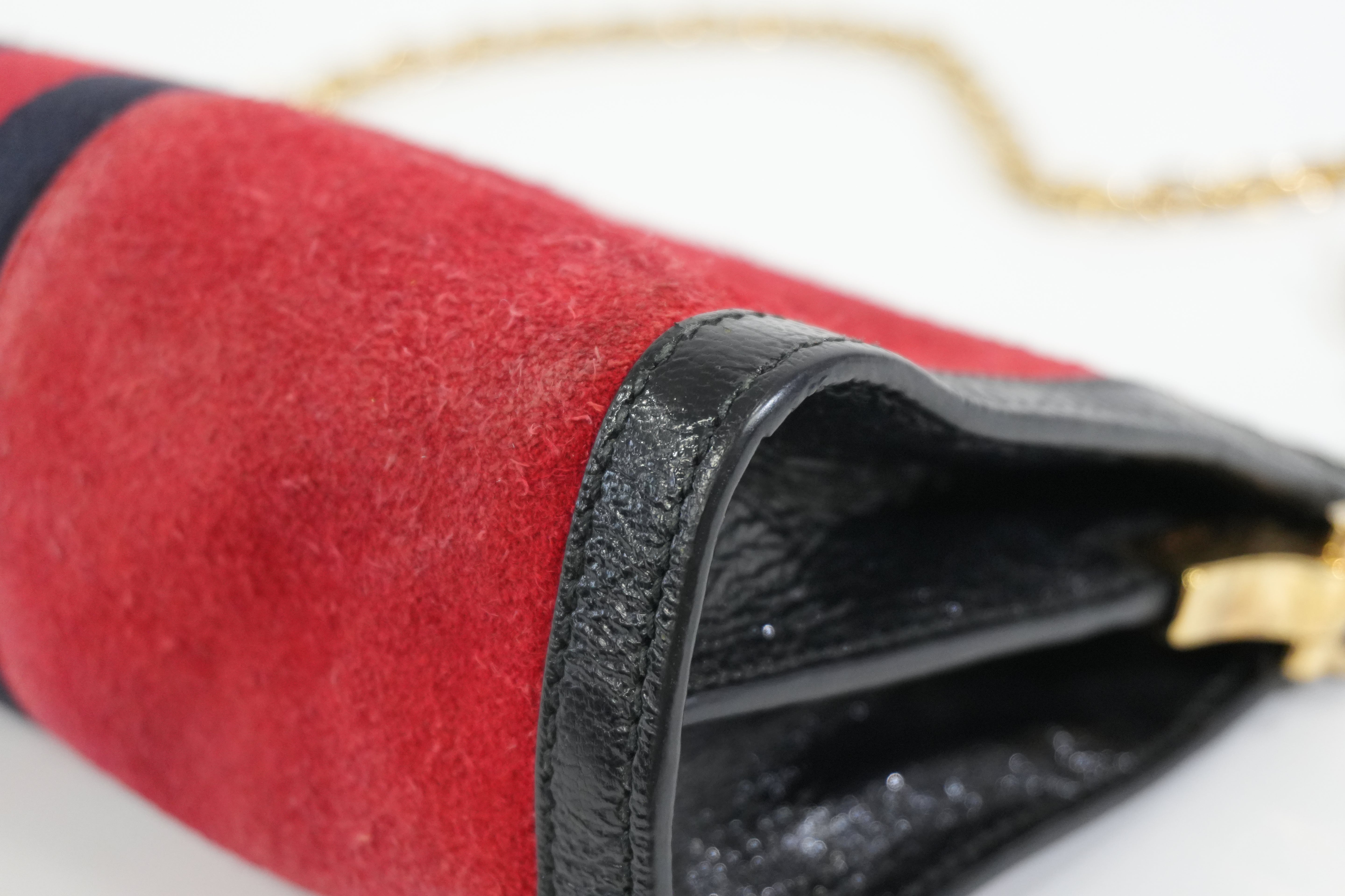 Pre-owned Gucci Suede Leather Chain Shoulder Bag Red