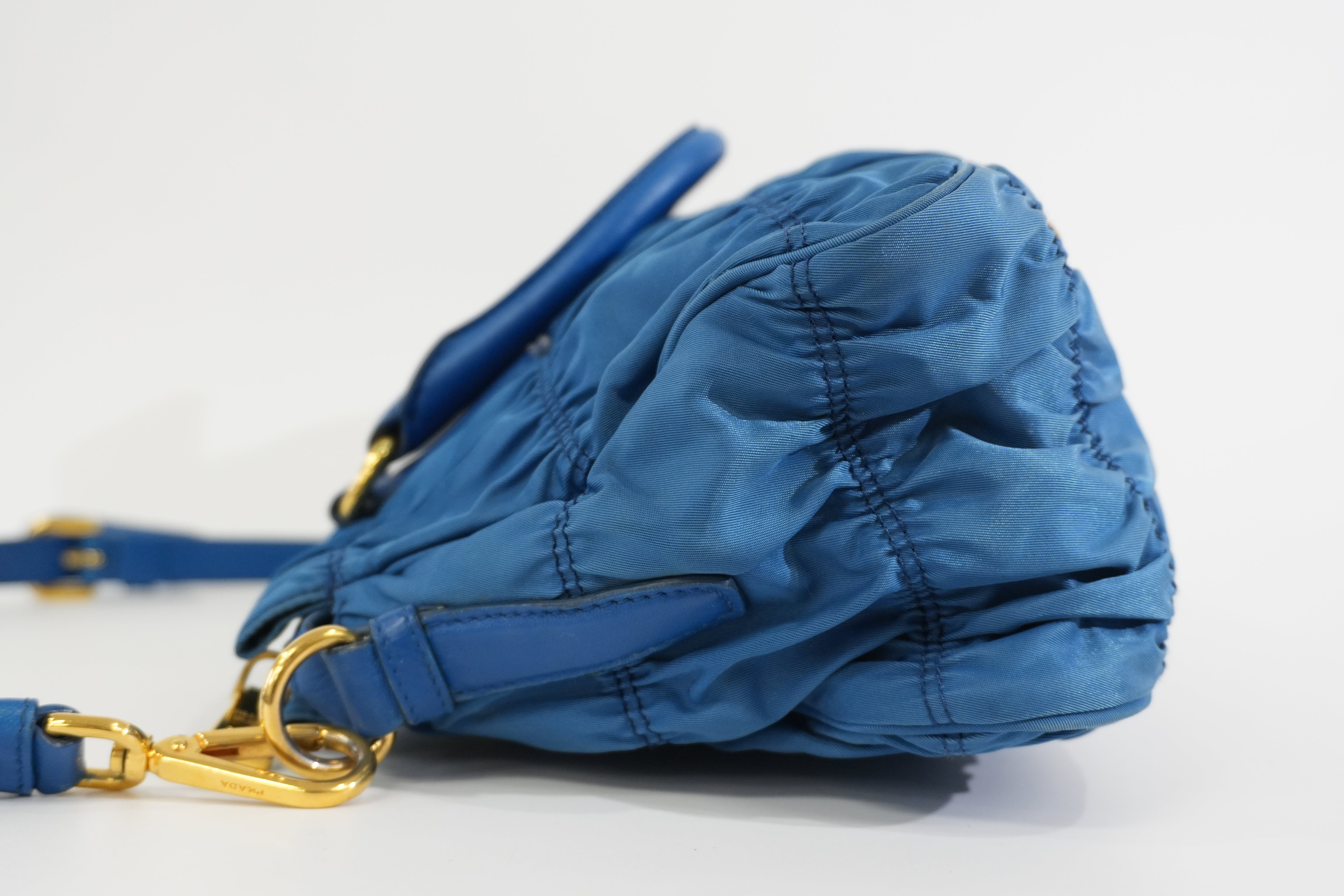 Pre-owned Prada Tessuto Gaufre Shoulder Bag Blue