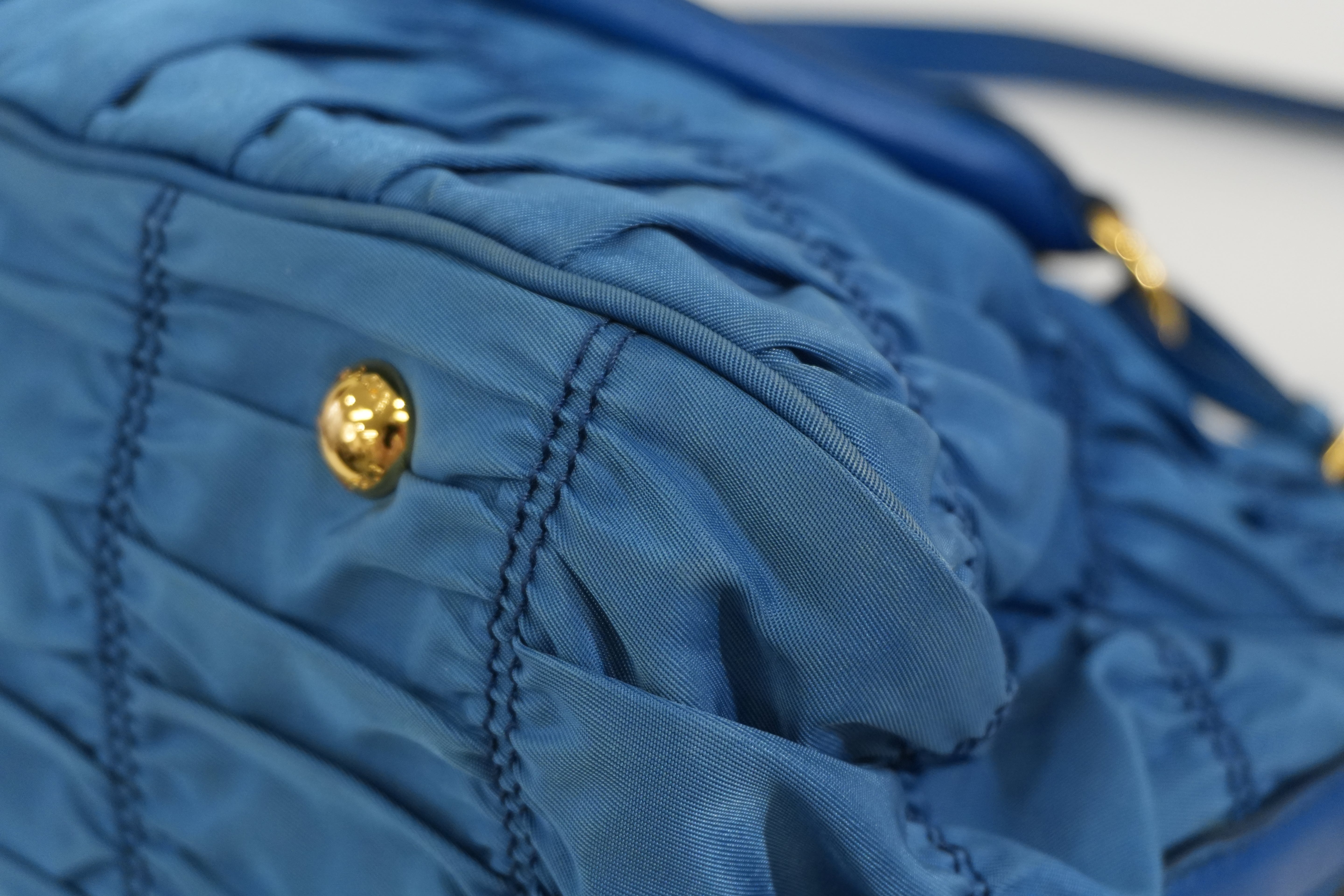 Pre-owned Prada Tessuto Gaufre Shoulder Bag Blue