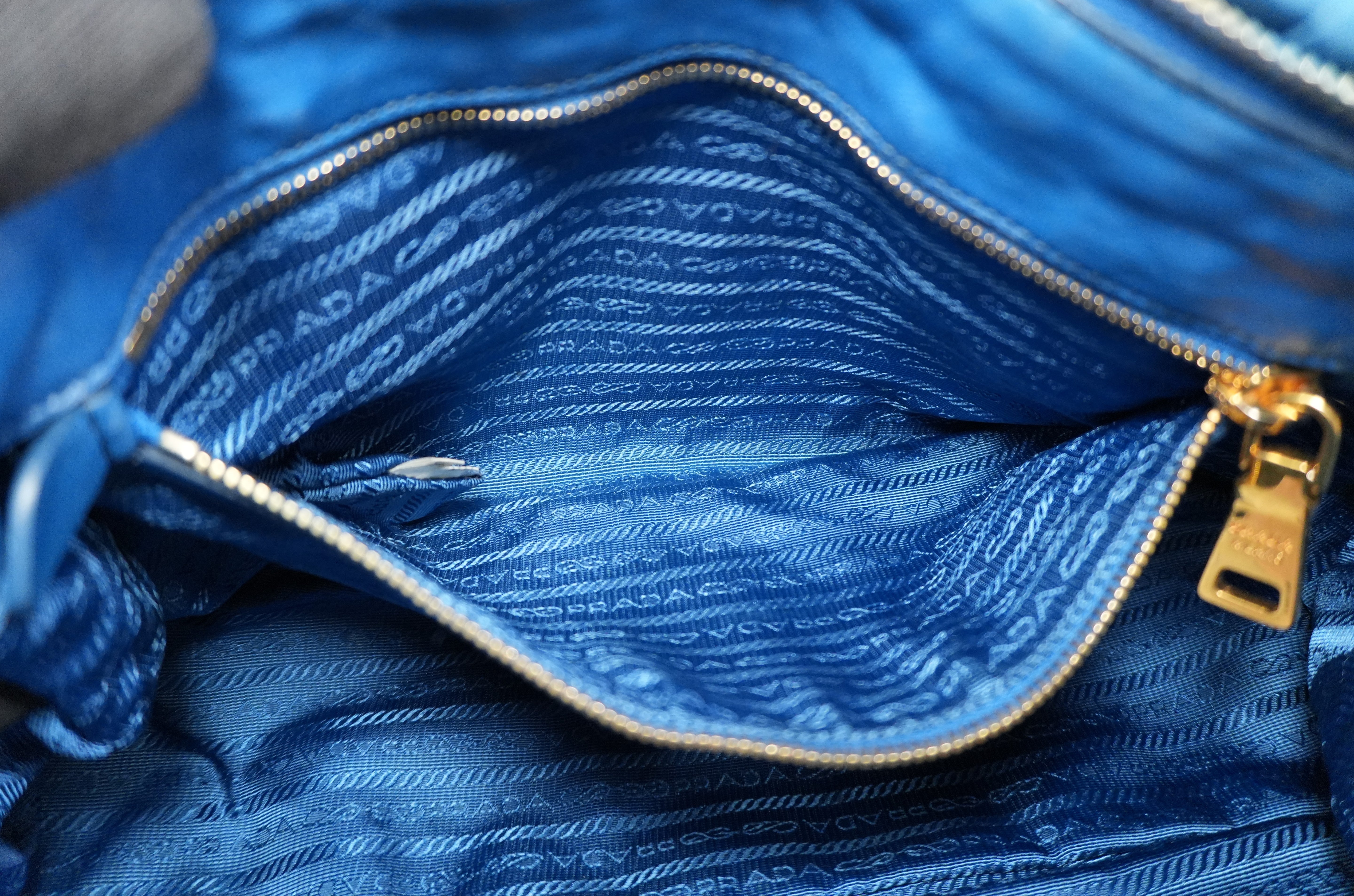 Pre-owned Prada Tessuto Gaufre Shoulder Bag Blue