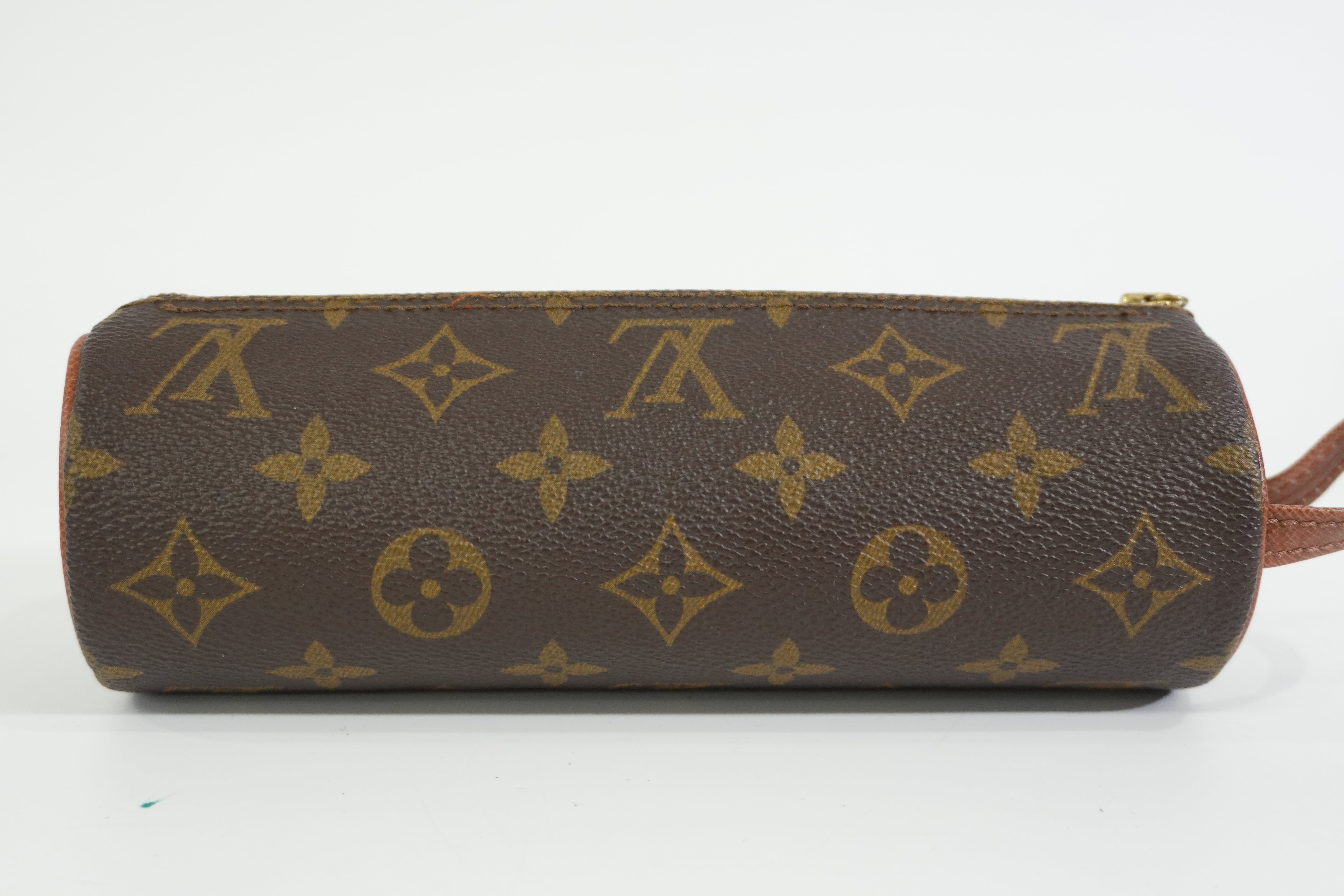Pre-owned Louis Vuitton Monogram Round Pen Case
