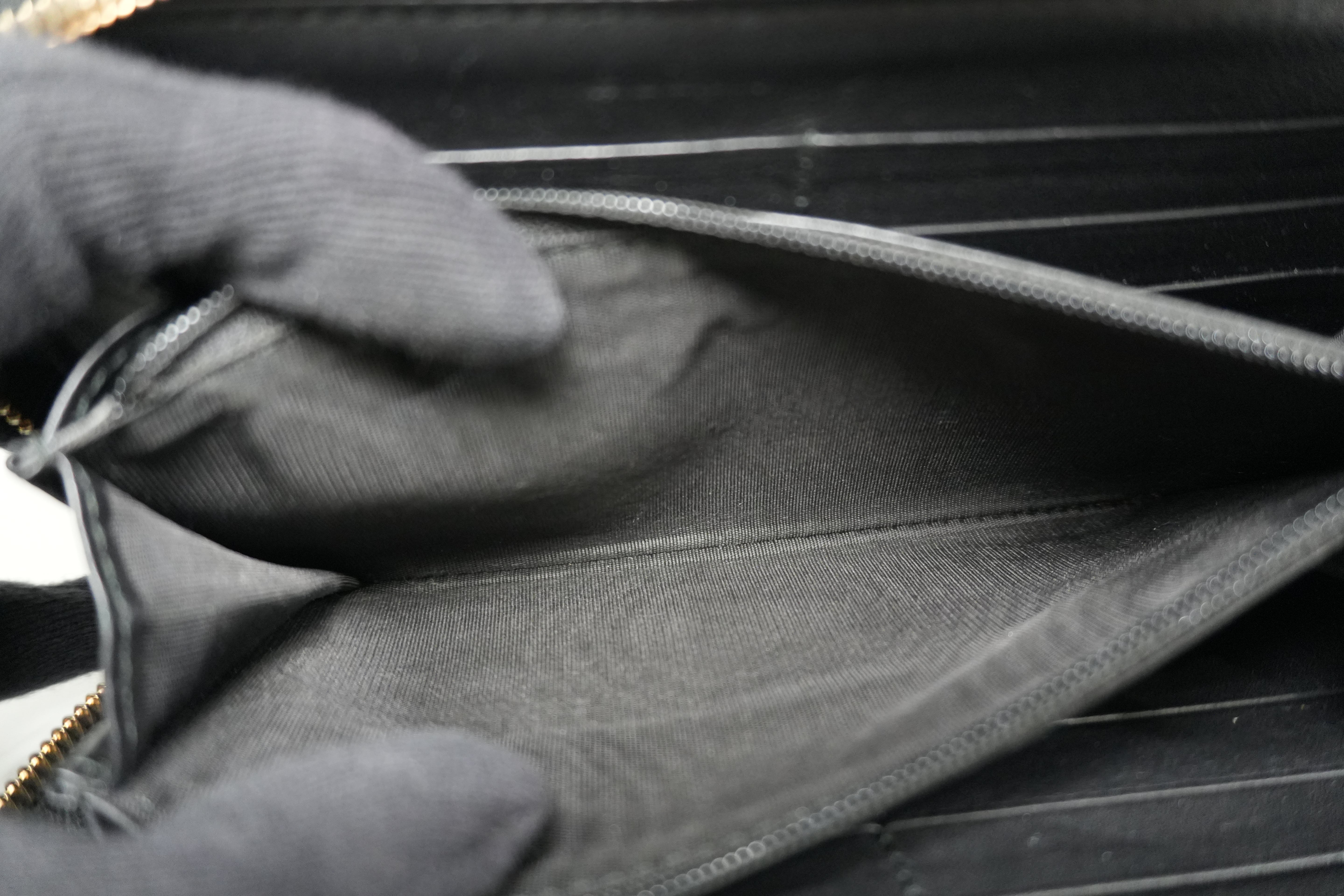 Pre-owned Gucci Microguccisima Zippy Long Wallet Black