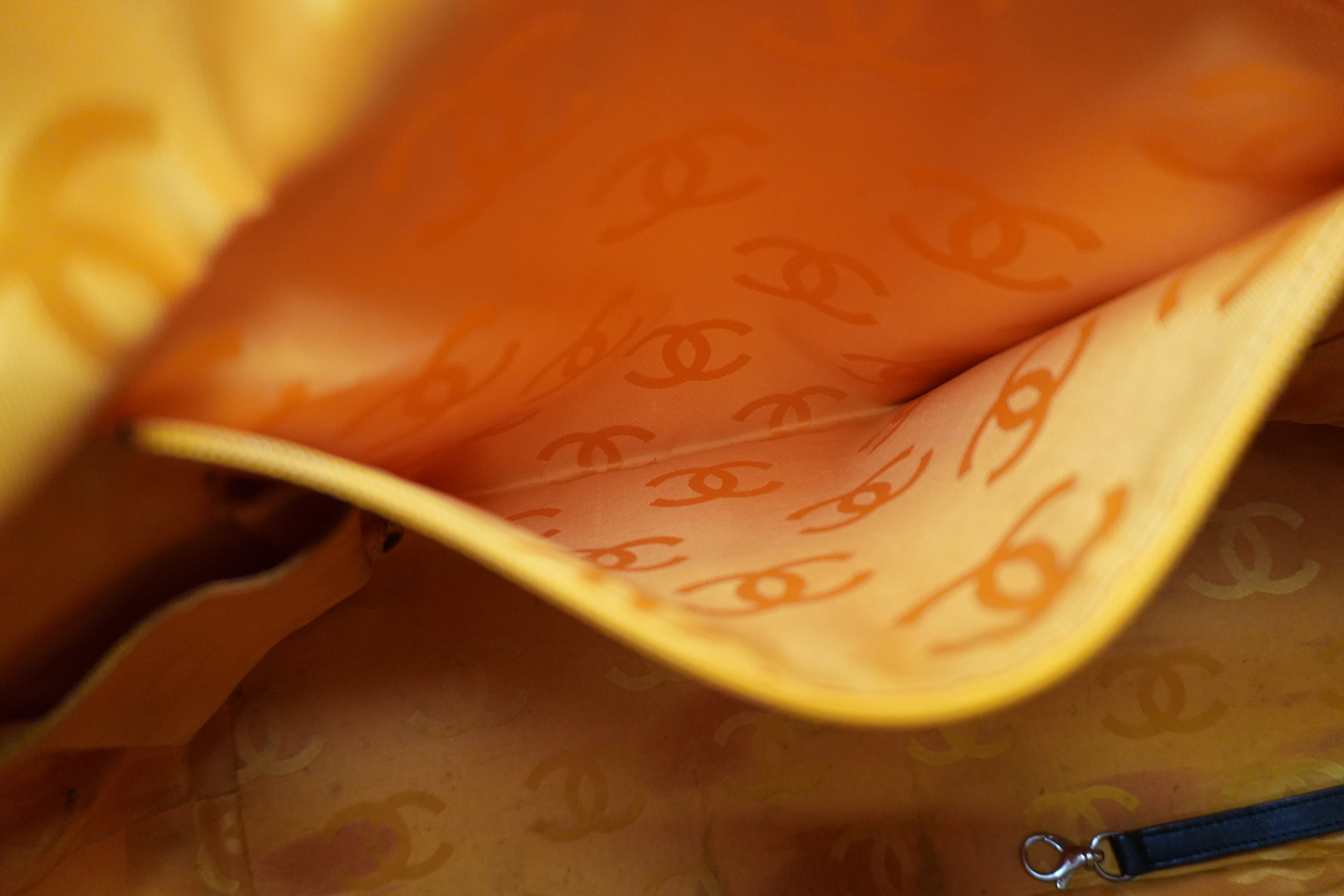 Pre-owned Chanel Cambon Tote Bag Black and Gray