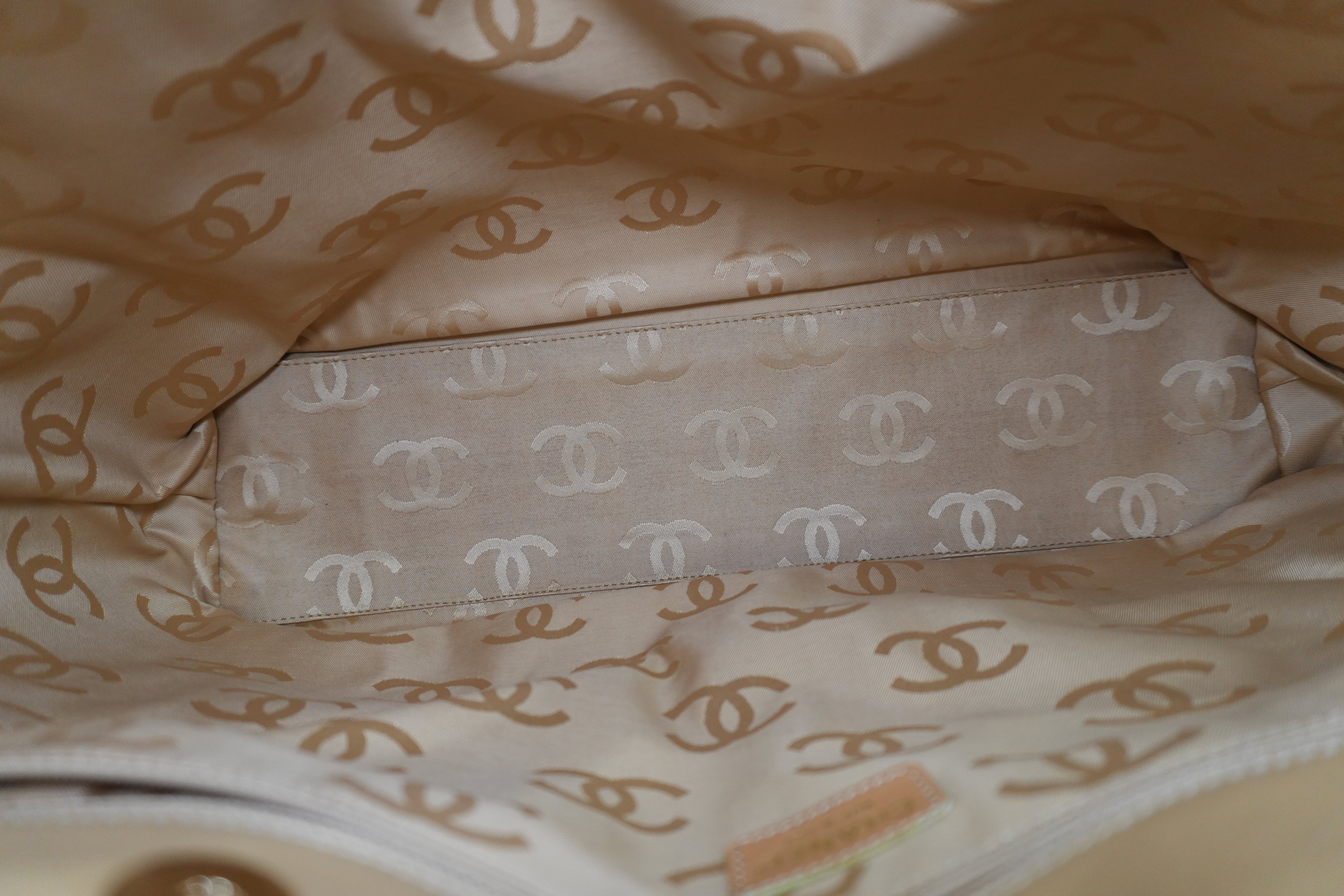 Pre-owned Chanel Wild Stitch Shoulder Bag Beige