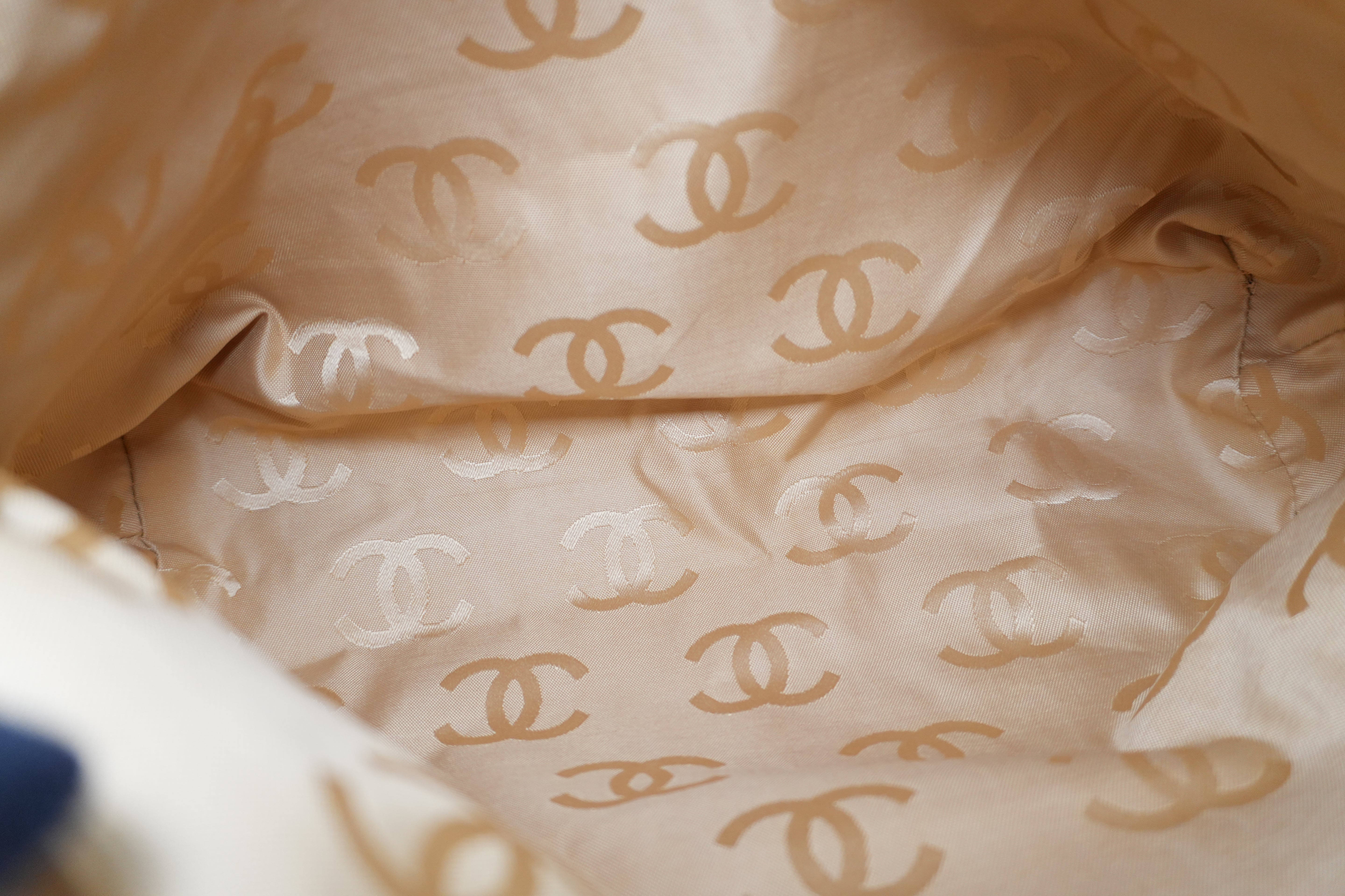 Pre-owned Chanel Wild Stitch Shoulder Bag Beige