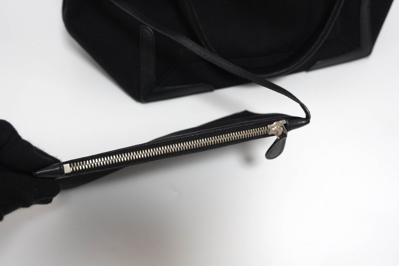 Borsa a mano in tela Balenciaga usata