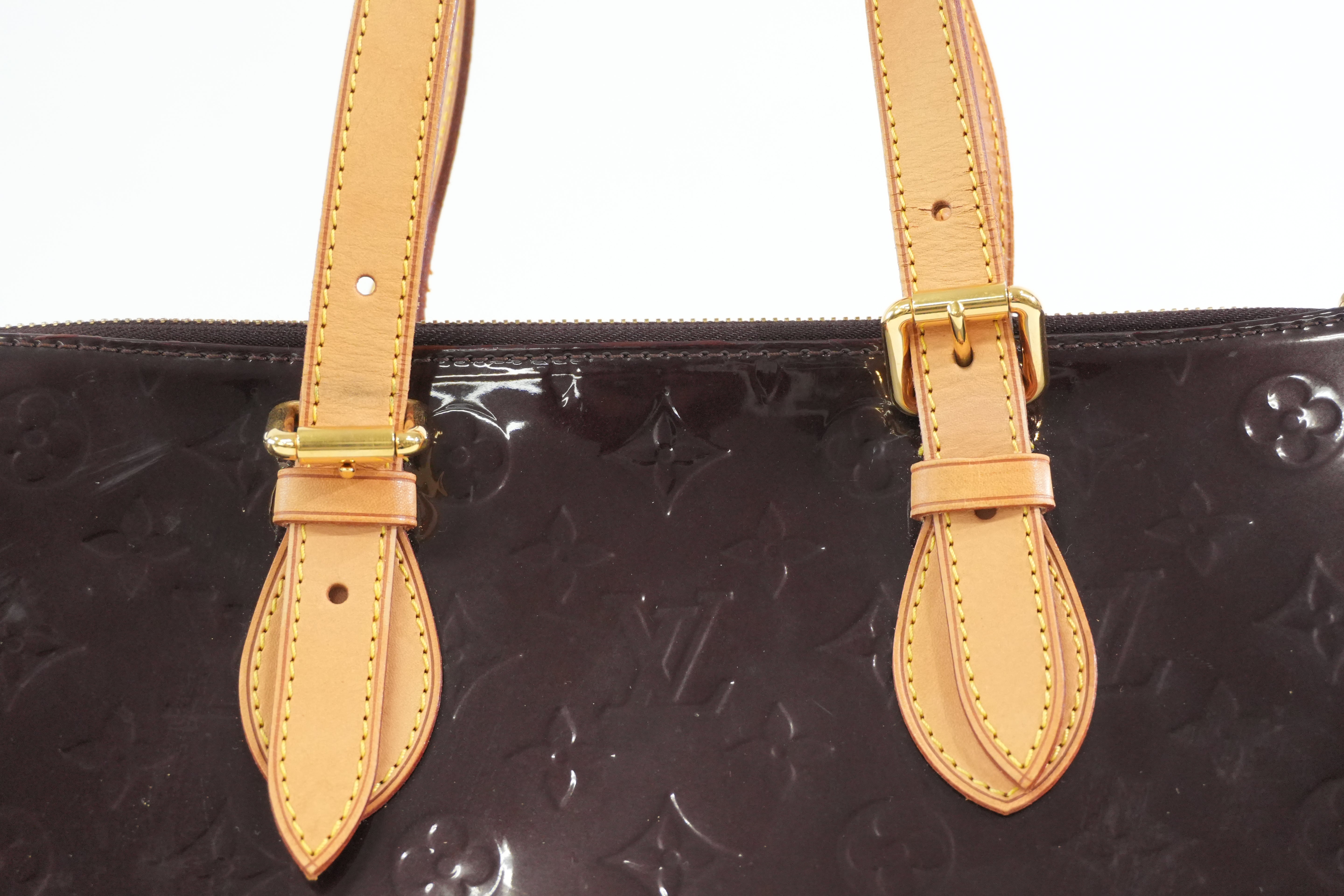 Pre-owned Louis Vuitton Vernis Rosewood Avenue Handbag Amarante