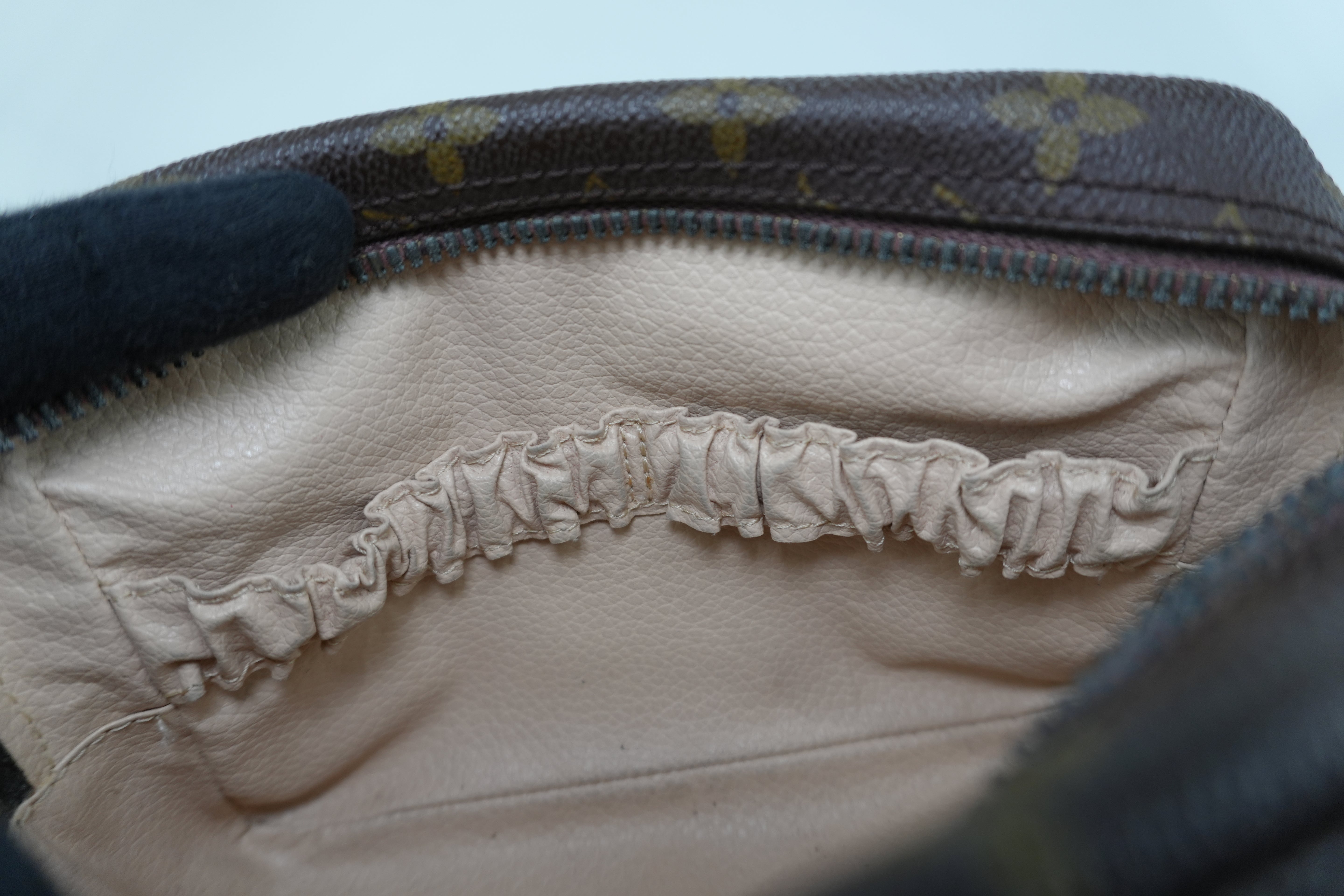 Louis Vuitton Trousse 18 Rare Size Pouch Used