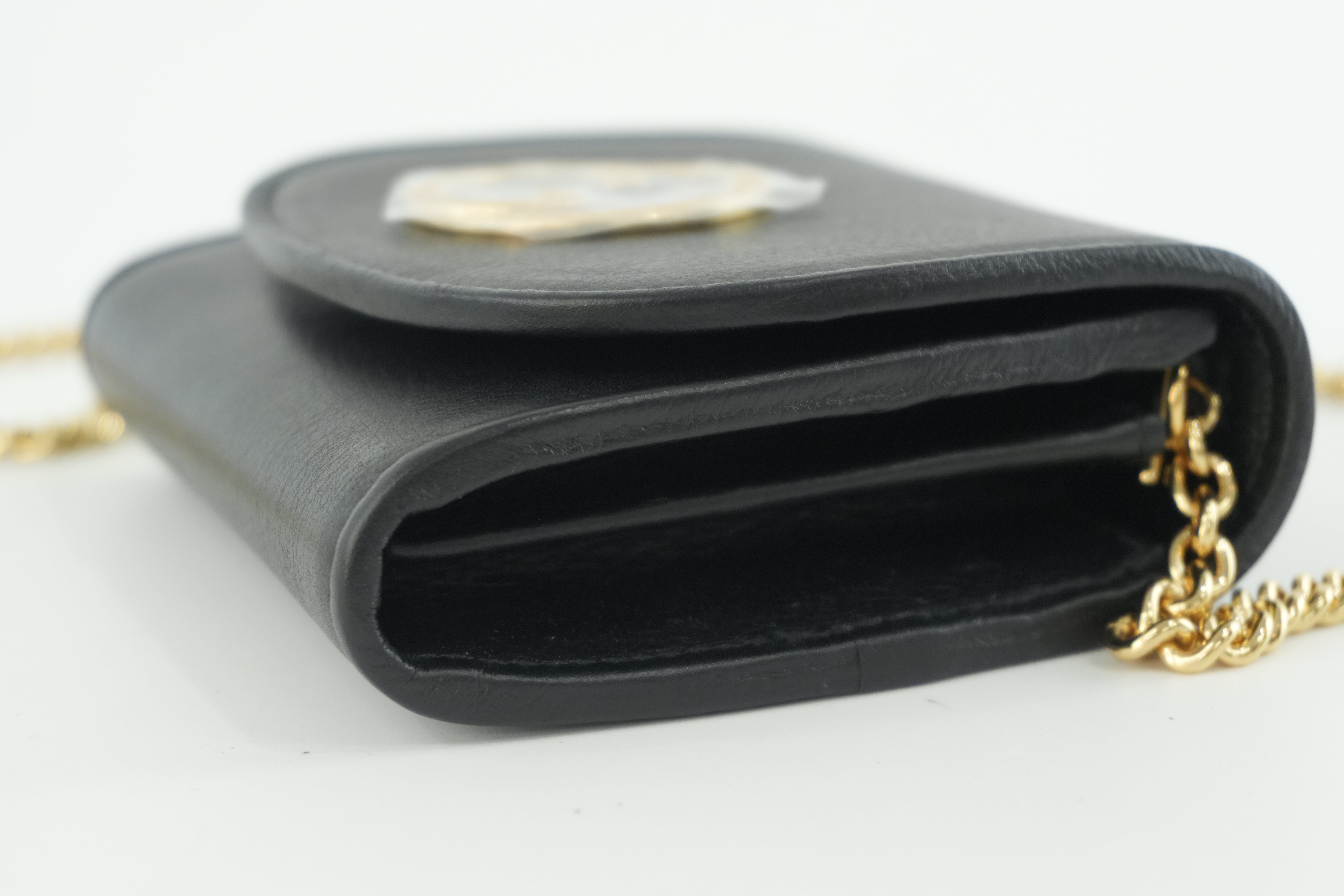 Gucci Leather Chain Shoulder Small Pouch Black Used