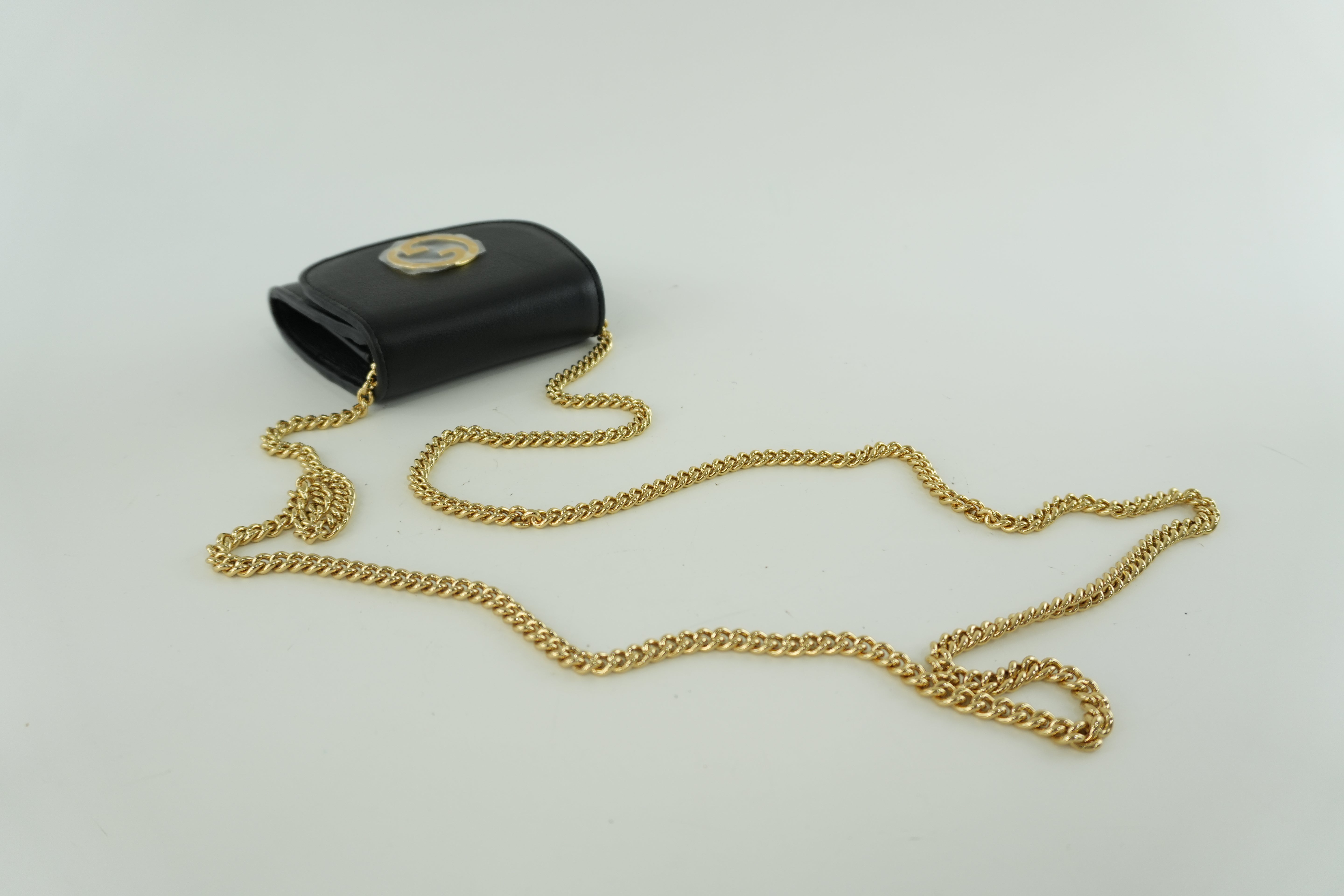 Gucci Leather Chain Shoulder Small Pouch Black Used