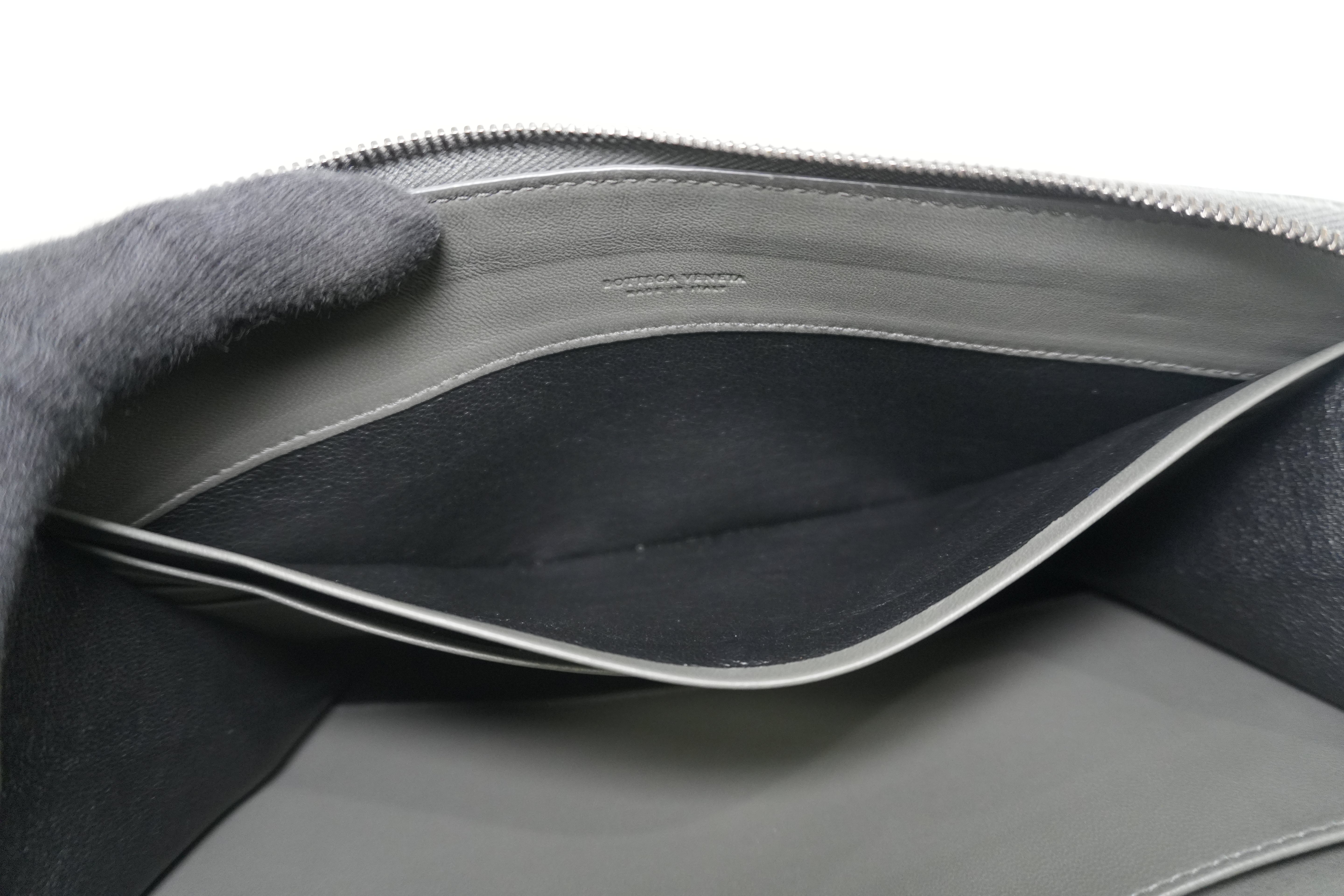 Bottega Leather Clutch Gray Used