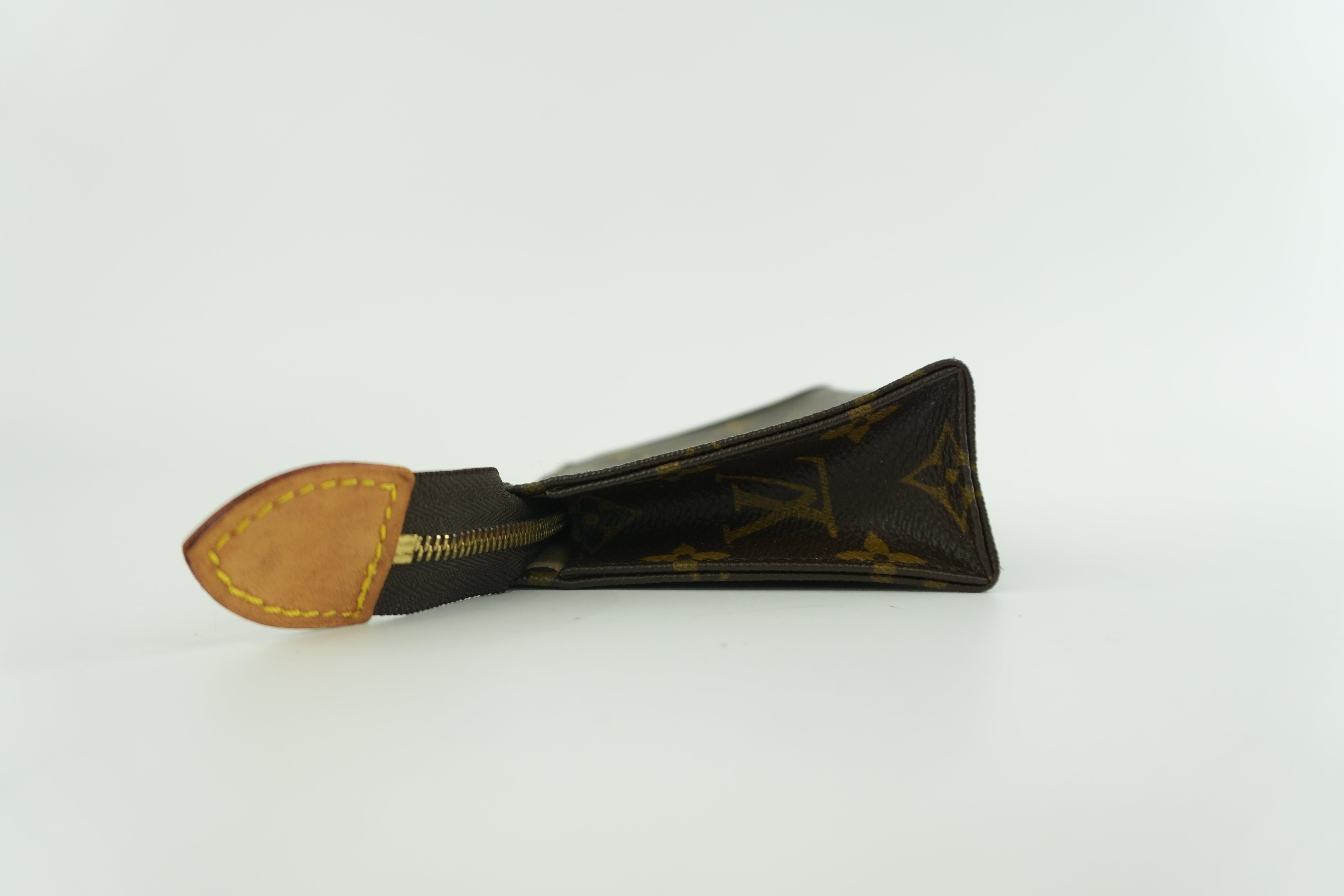 Louis Vuitton Monogram Toiletry 15 Pouch Used