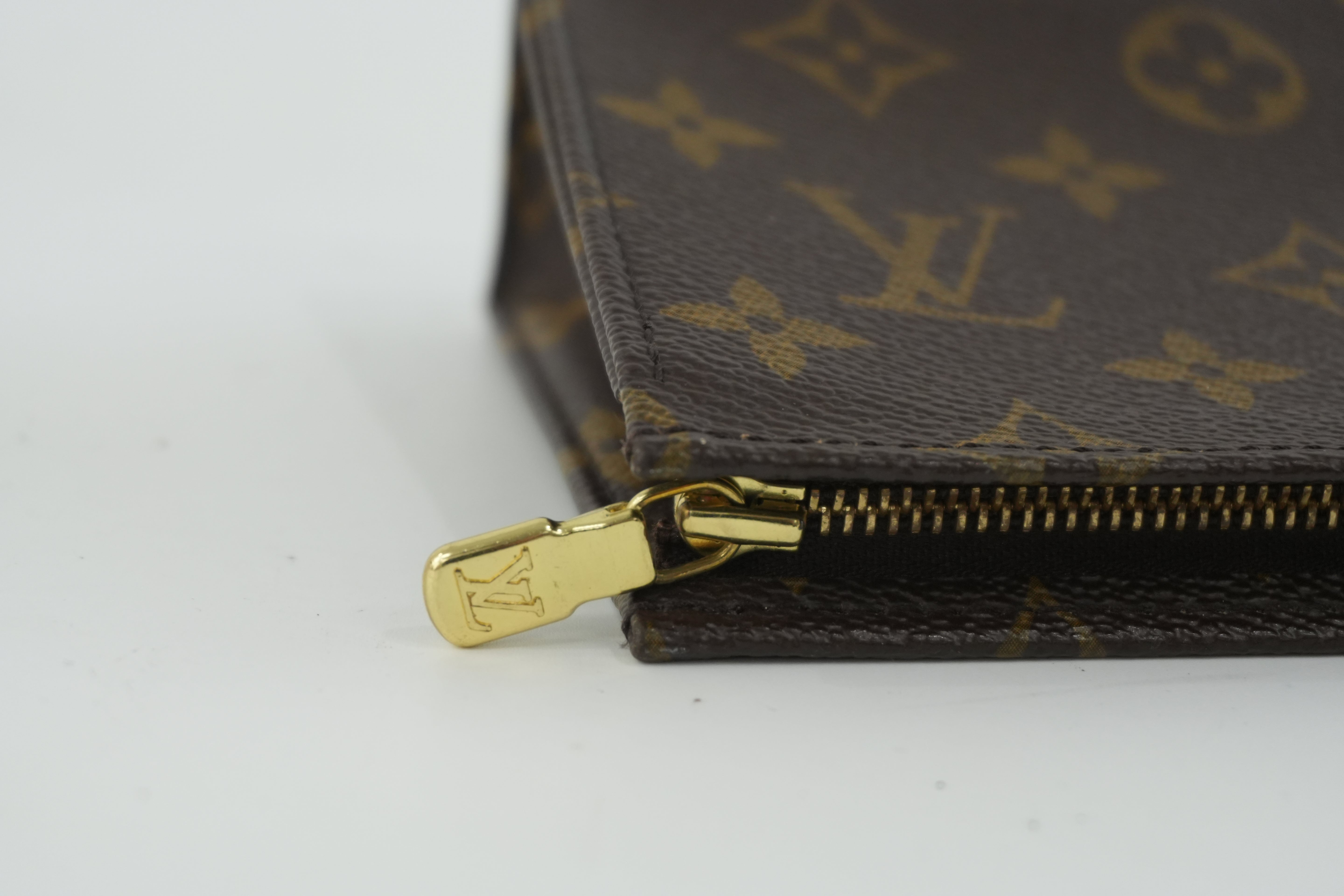 Louis Vuitton Monogram Toiletry 15 Pouch Used