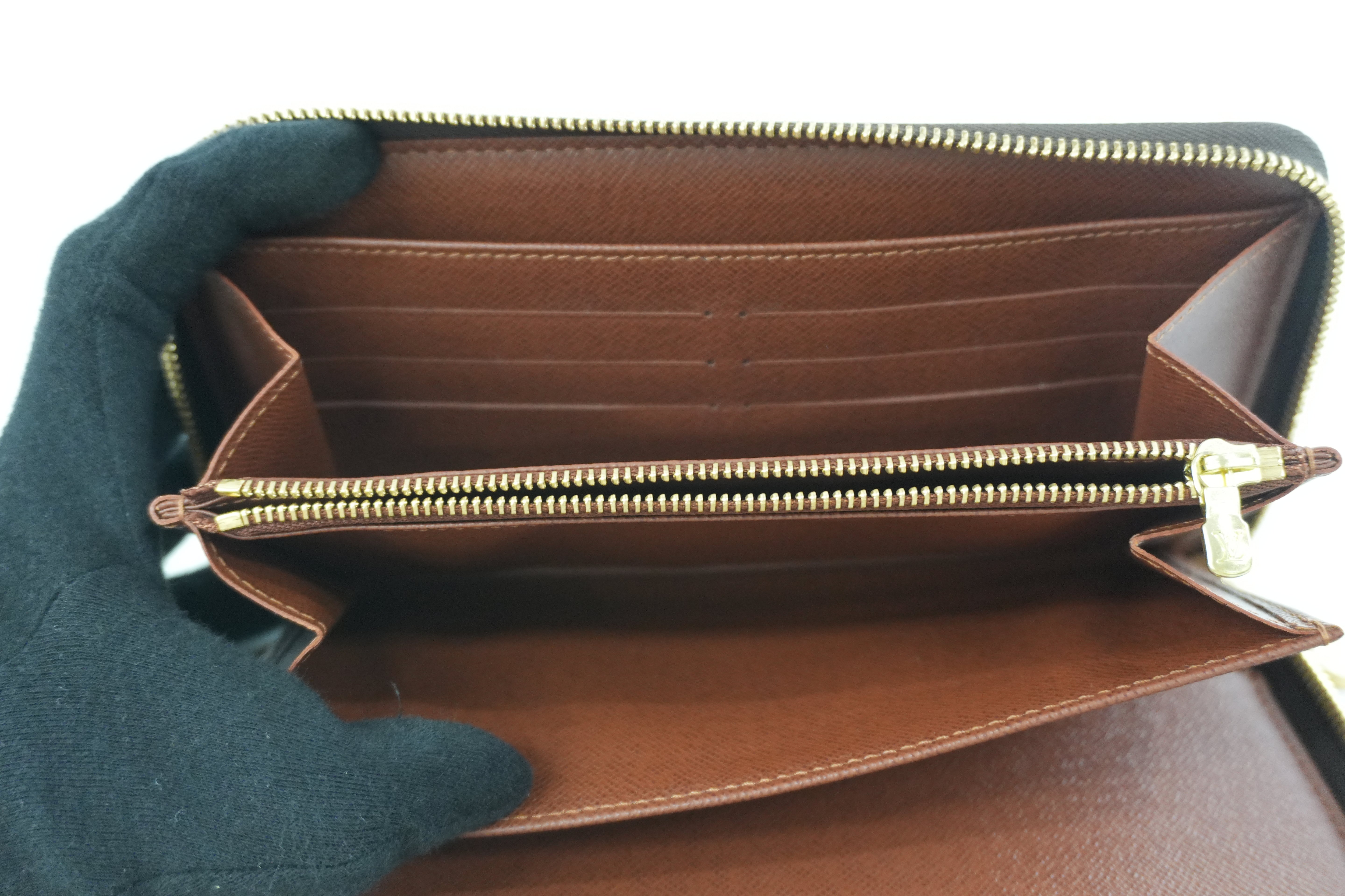 Louis Vuitton Monogram Zippy Organizer Used