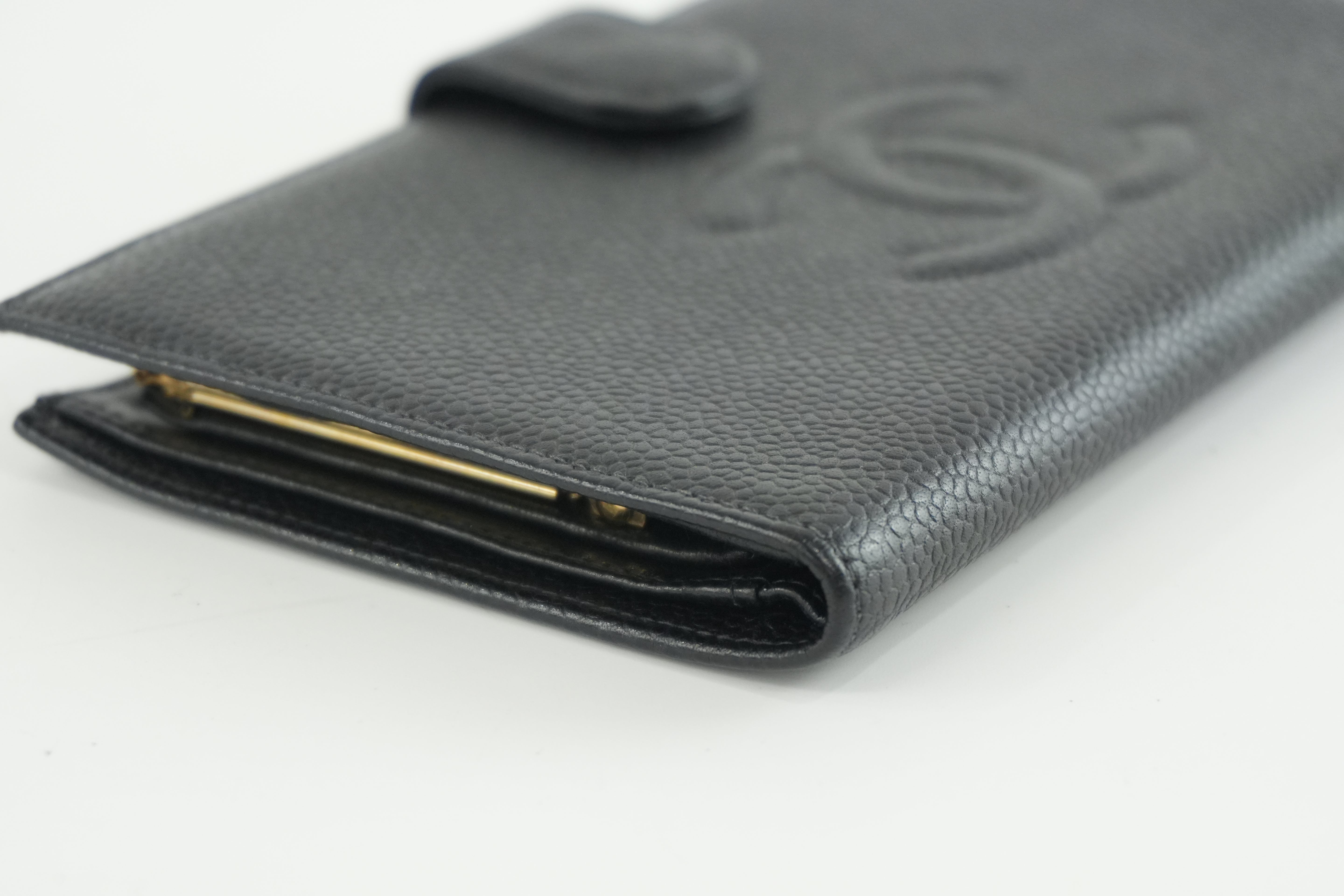 Chanel Caviar Skin Long Wallet Used